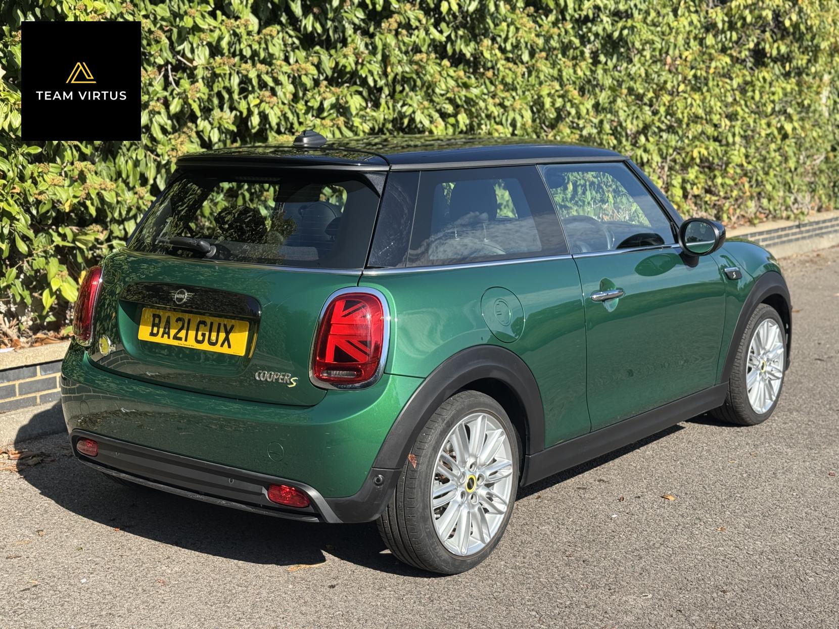 MINI Electric Hatch Cooper SE 32.6kWh Level 3 Hatchback 3dr Electric Auto (184 ps)