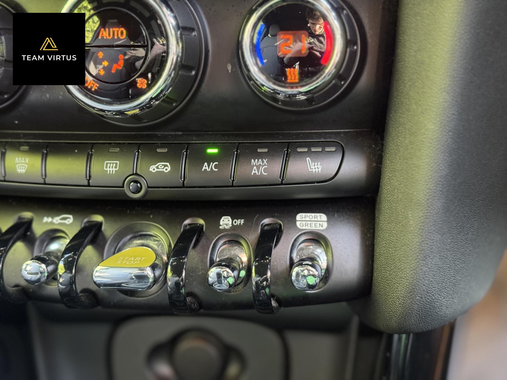 MINI Electric Hatch Cooper SE 32.6kWh Level 2 Hatchback 3dr Electric Auto (184 ps)