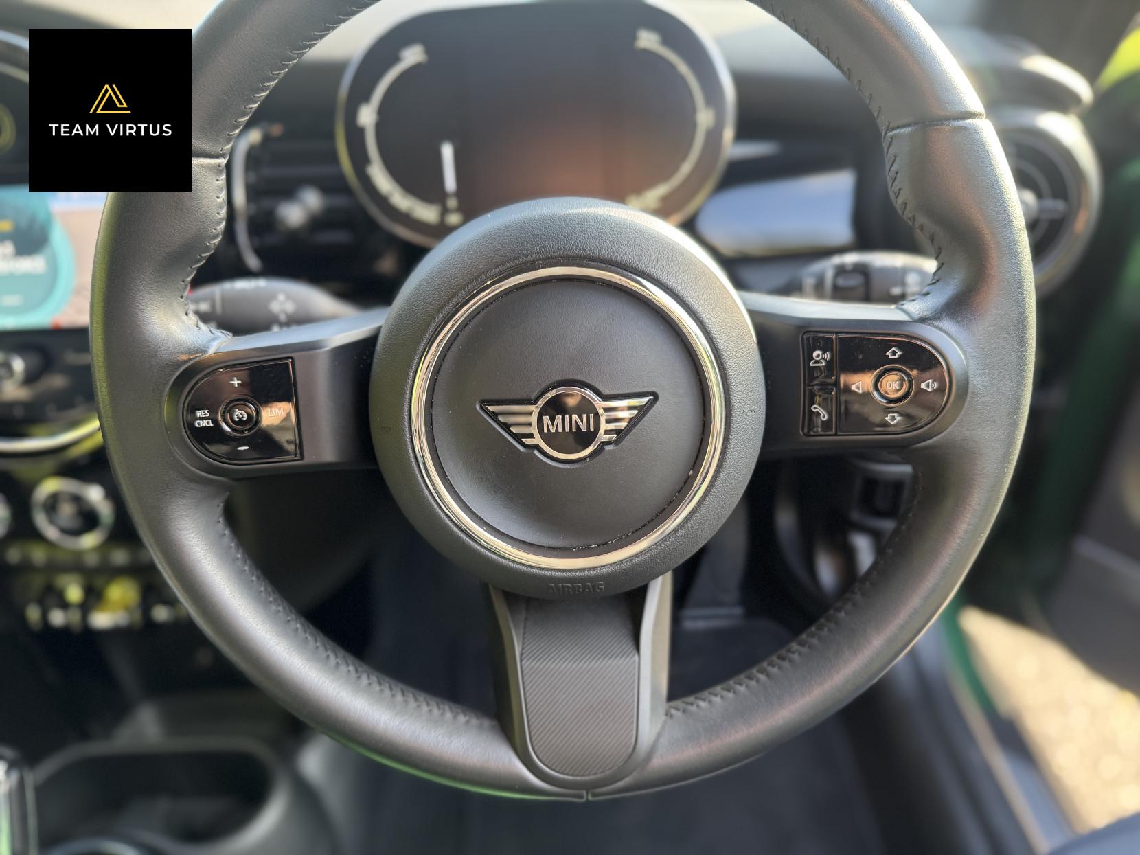 MINI Electric Hatch Cooper SE 32.6kWh Level 2 Hatchback 3dr Electric Auto (184 ps)