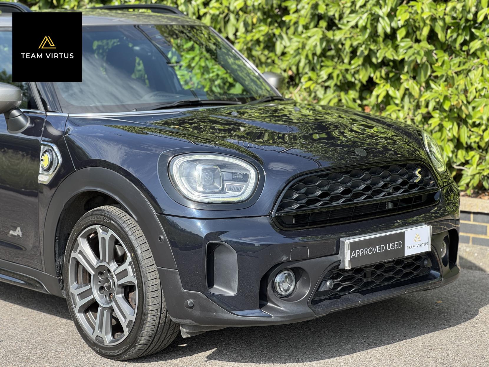 MINI Countryman 1.5 10kWh Cooper SE Exclusive SUV 5dr Petrol Plug-in Hybrid Auto ALL4 Euro 6 (s/s) (222 ps)