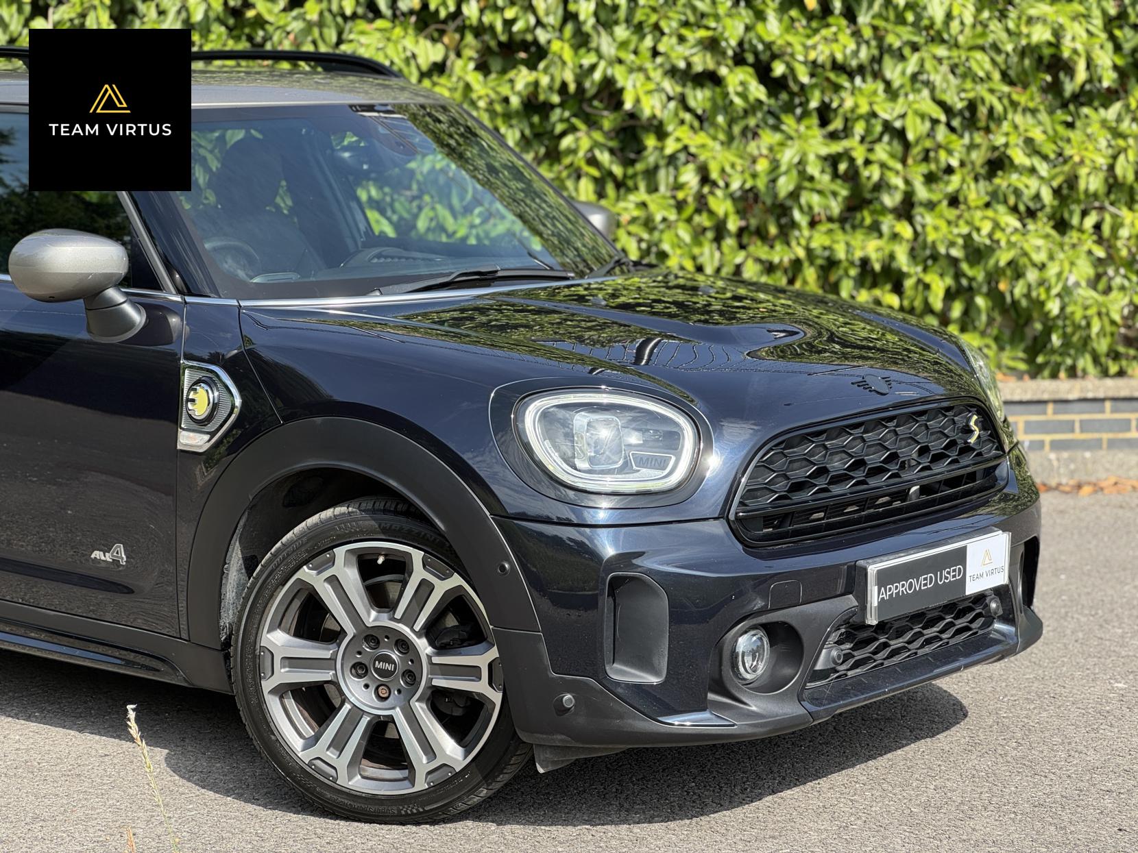 MINI Countryman 1.5 10kWh Cooper SE Exclusive SUV 5dr Petrol Plug-in Hybrid Auto ALL4 Euro 6 (s/s) (222 ps)