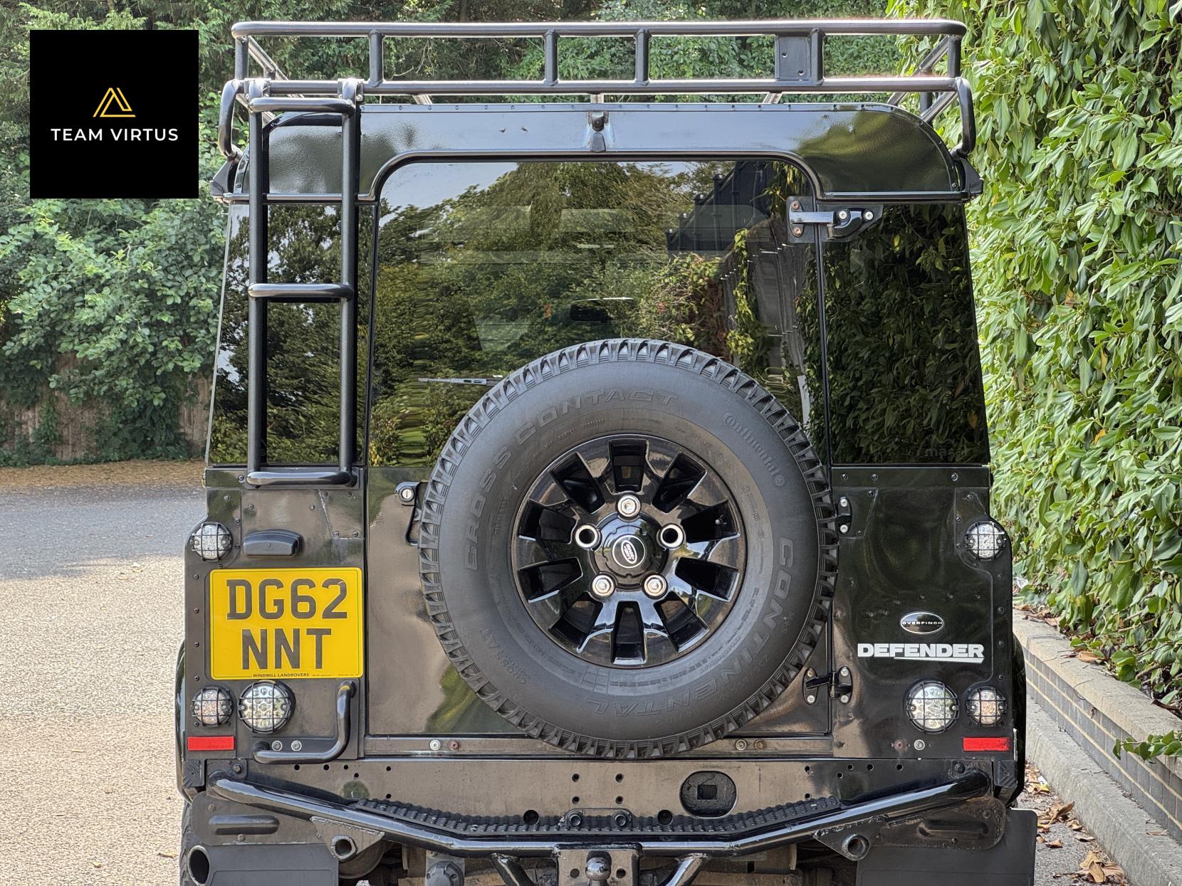 Land Rover Defender 90 2.2 TDCi XS SUV Double Cab 3dr Diesel Manual 4WD SWB Euro 5 (122 ps)