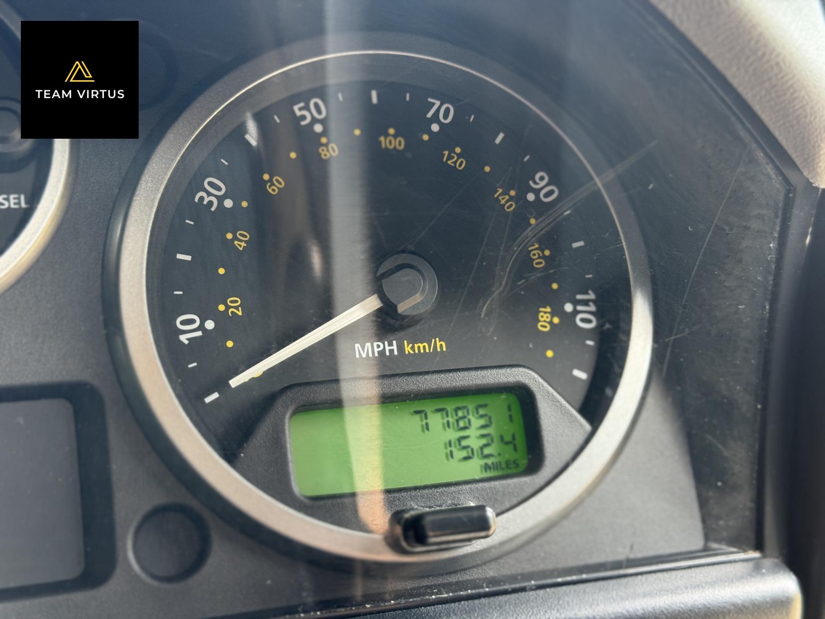 Land Rover Defender 90 2.2 TDCi XS SUV Double Cab 3dr Diesel Manual 4WD SWB Euro 5 (122 ps)