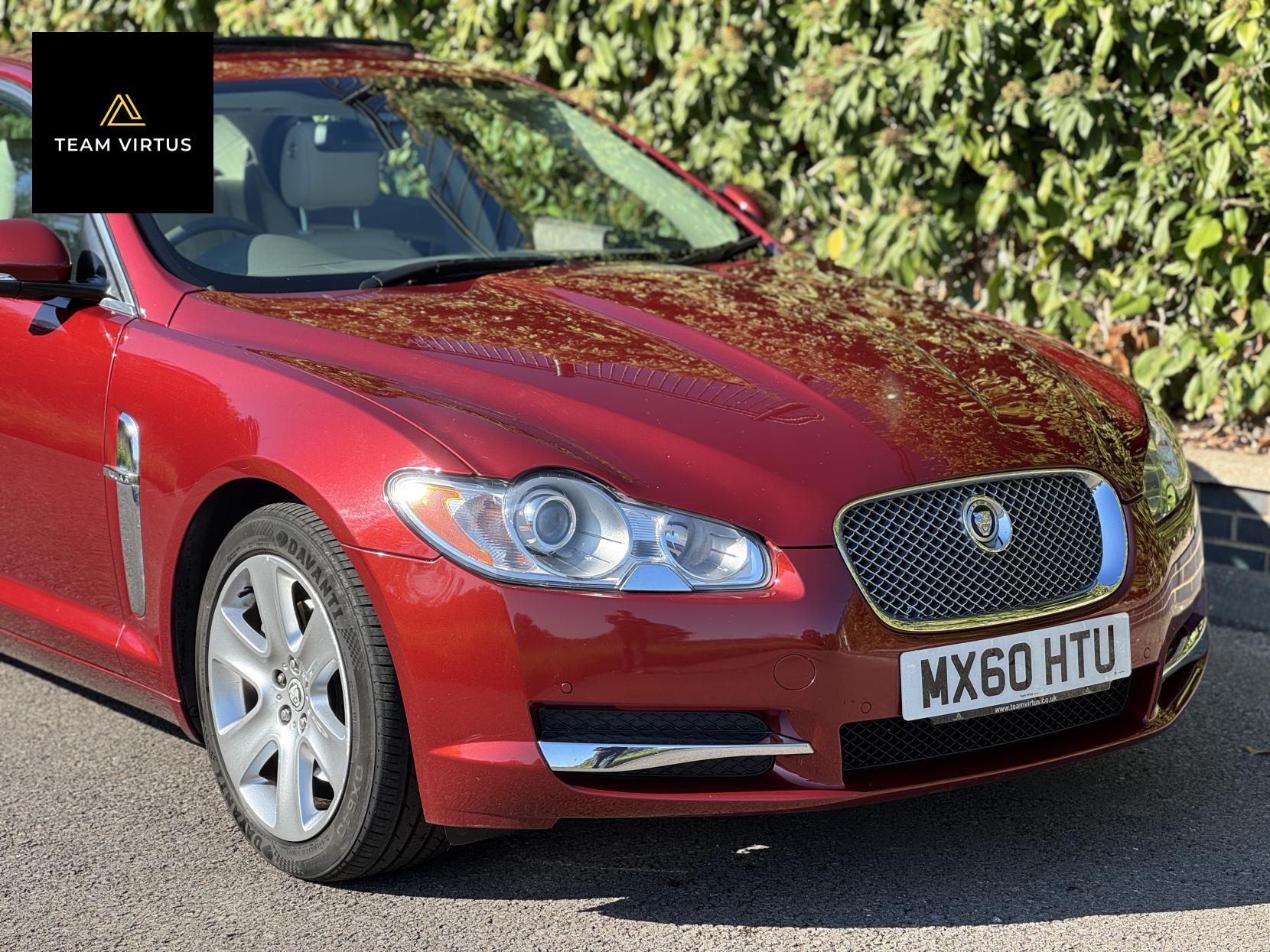 Jaguar XF 3.0 V6 Premium Luxury Saloon 4dr Petrol Auto Euro 4 (238 ps)