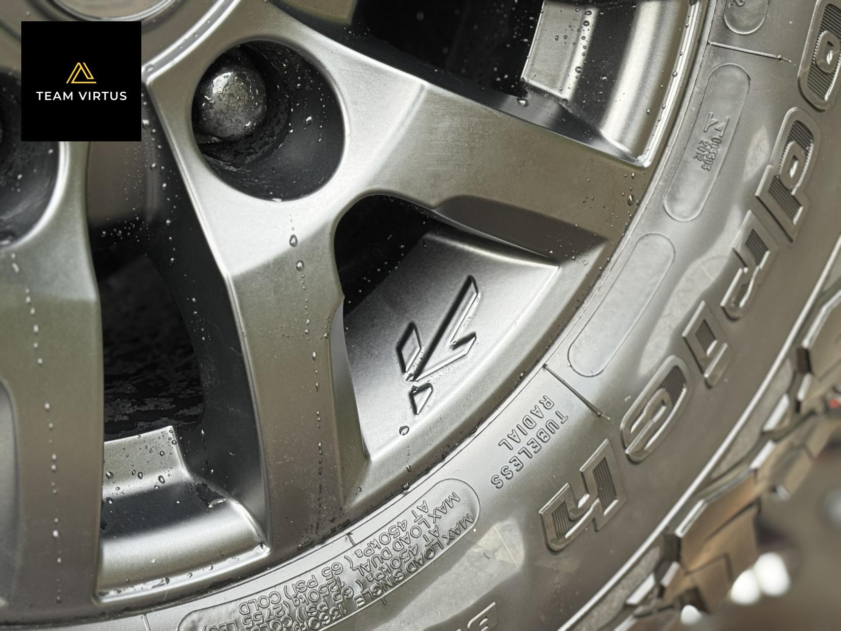 Land Rover Defender 90 2.5 TD5 XS Station Wagon 3dr Diesel Manual (282 g/km, 120 bhp)