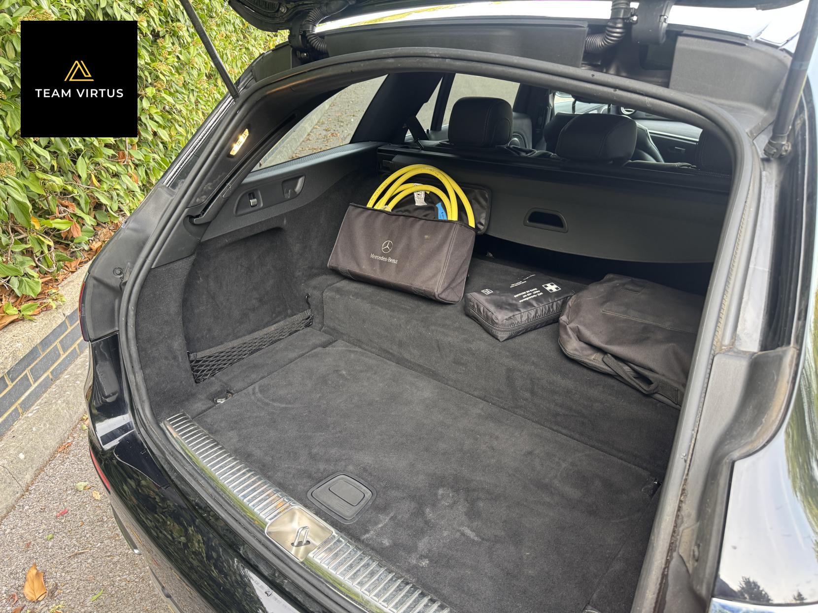 Mercedes-Benz E Class 2.0 E300de 13.5kWh AMG Line Estate 5dr Diesel Plug-in Hybrid G-Tronic+ Euro 6 (s/s) (306 ps)