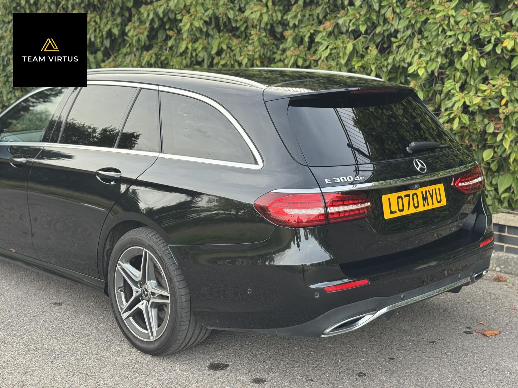 Mercedes-Benz E Class 2.0 E300de 13.5kWh AMG Line Estate 5dr Diesel Plug-in Hybrid G-Tronic+ Euro 6 (s/s) (306 ps)