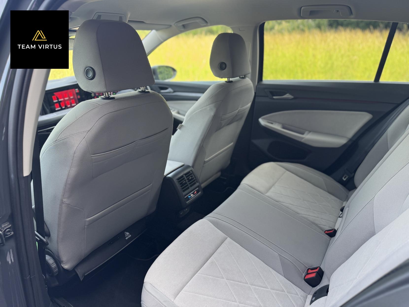 Volkswagen Golf 1.4 TSI 13kWh Style Hatchback 5dr Petrol Plug-in Hybrid DSG Euro 6 (s/s) (204 ps)