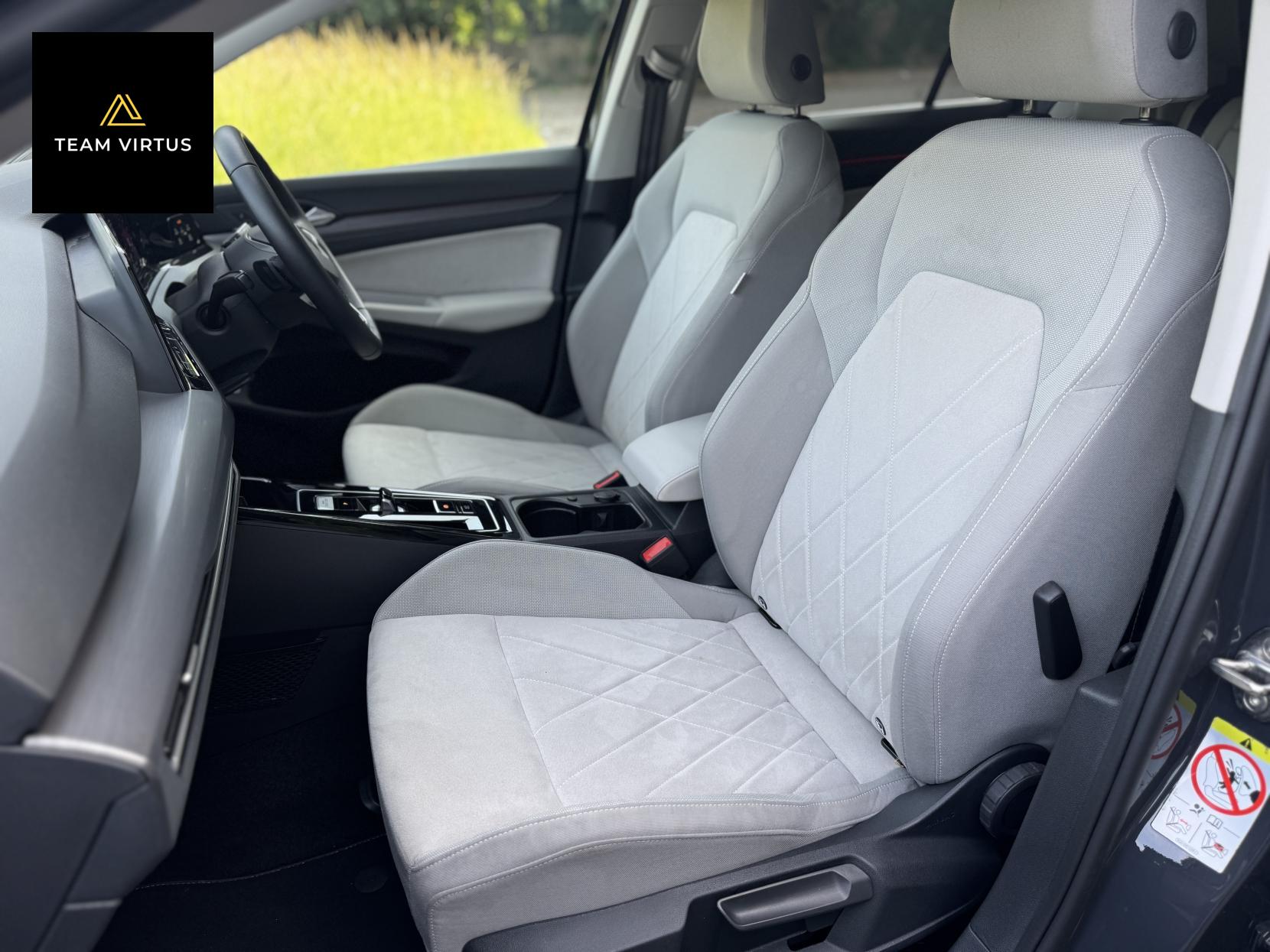 Volkswagen Golf 1.4 TSI 13kWh Style Hatchback 5dr Petrol Plug-in Hybrid DSG Euro 6 (s/s) (204 ps)