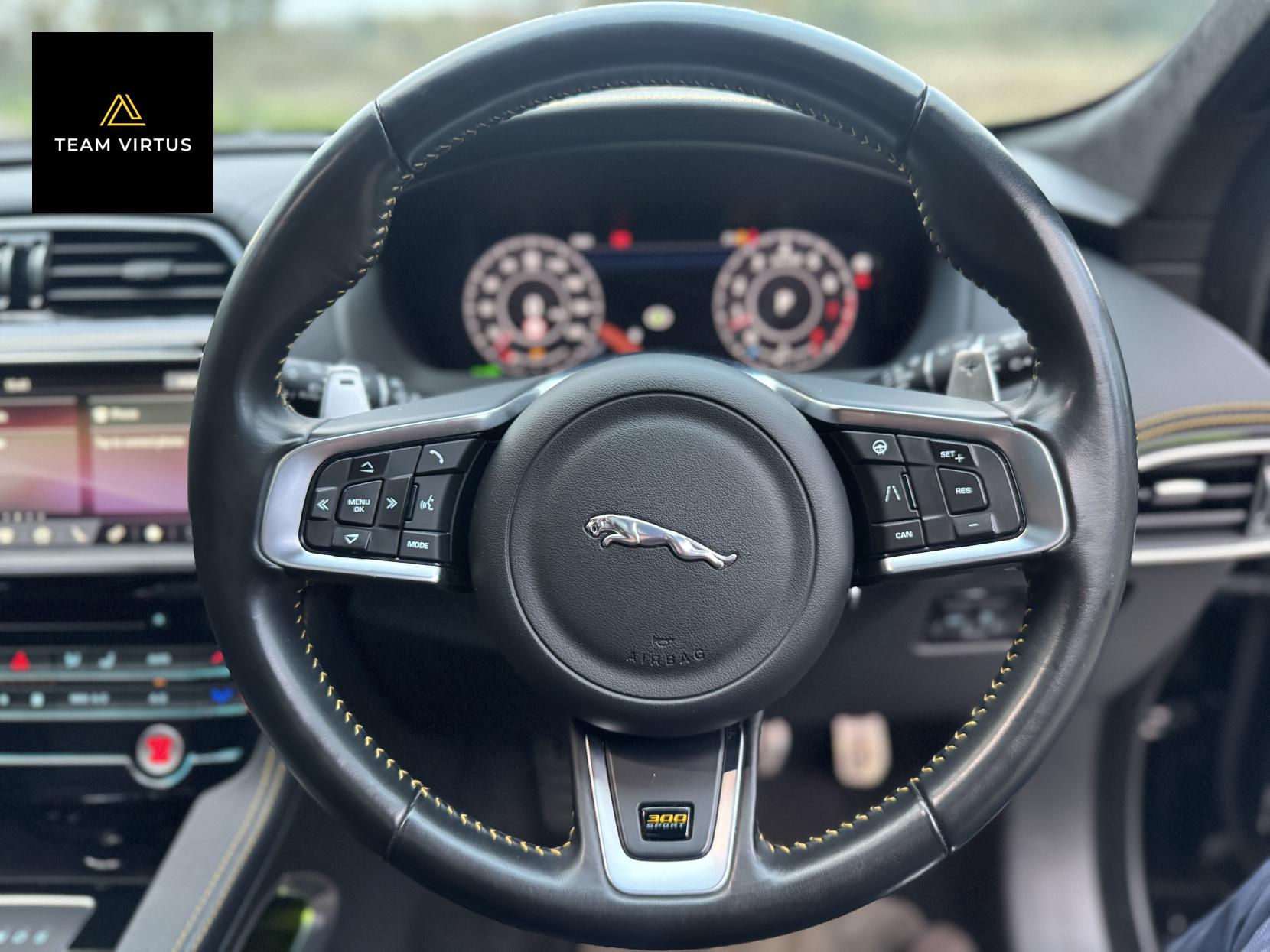 Jaguar F-PACE 2.0 P300 300 Sport SUV 5dr Petrol Auto AWD Euro 6 (s/s) (300 ps)