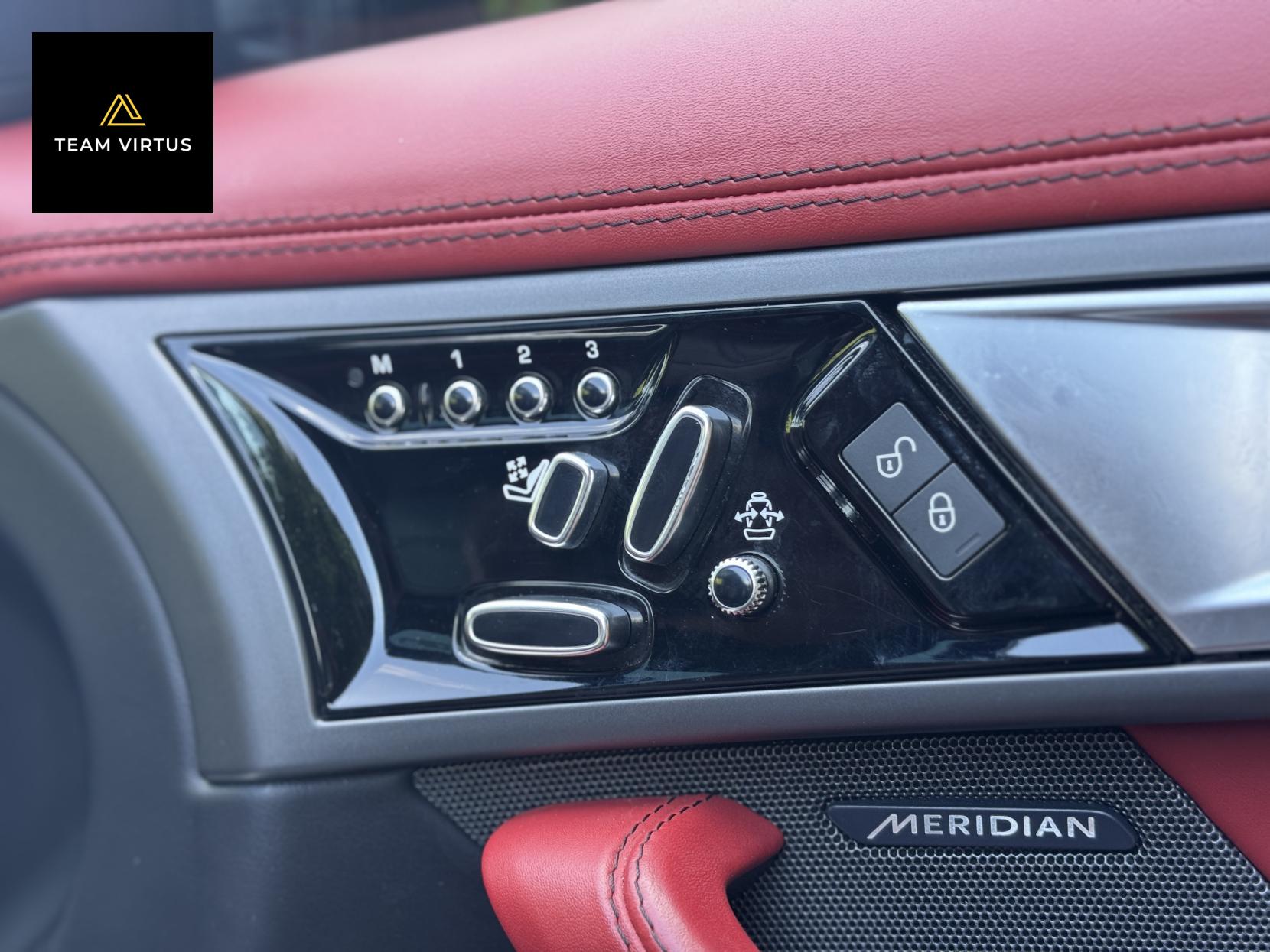 Jaguar F-Type 5.0 V8 R Coupe 2dr Petrol Auto AWD Euro 6 (s/s) (550 ps)