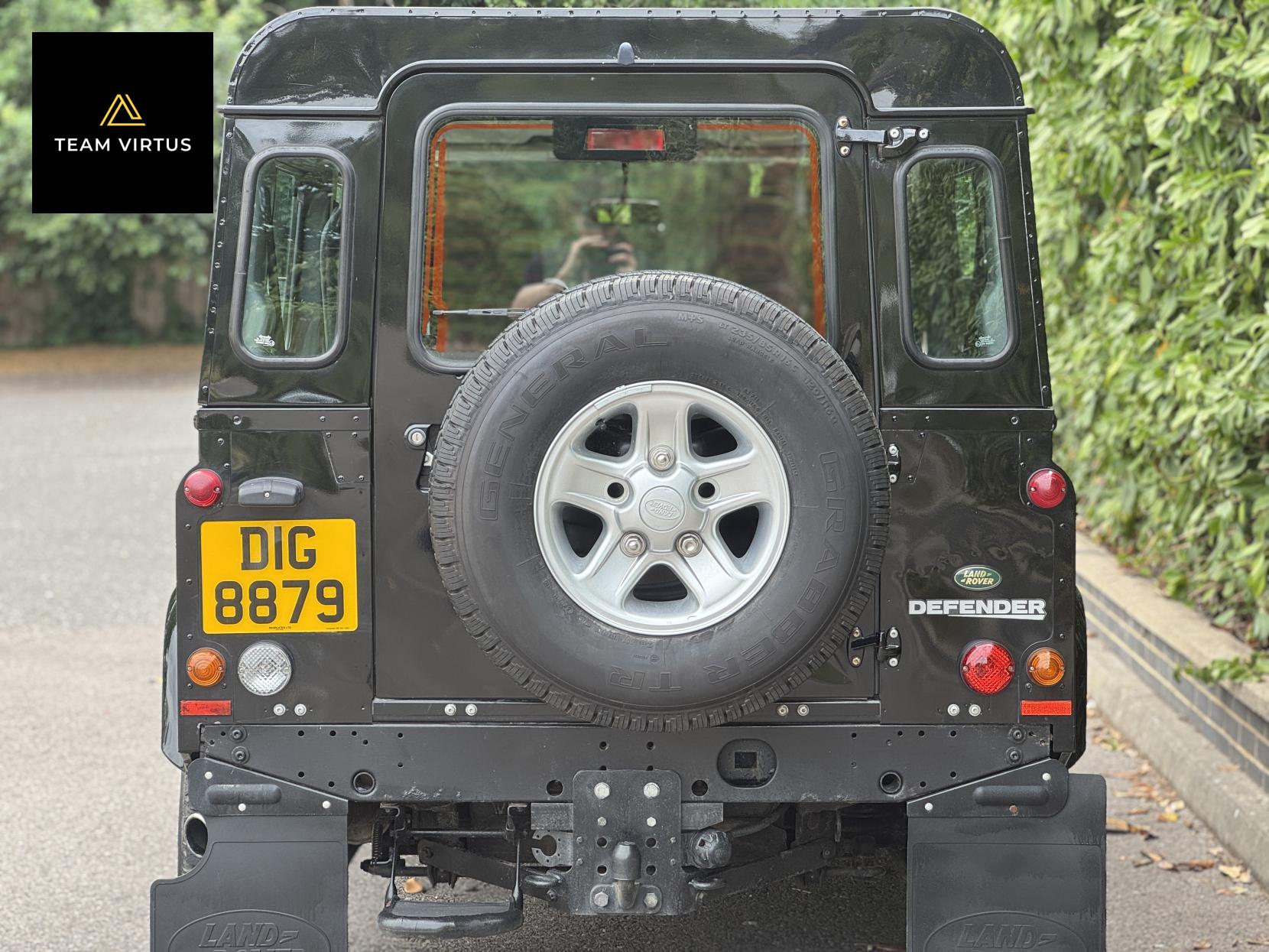 Land Rover Defender 90 2.4 TDCi XS SUV 3dr Diesel Manual 4WD SWB Euro 4 (122 bhp)