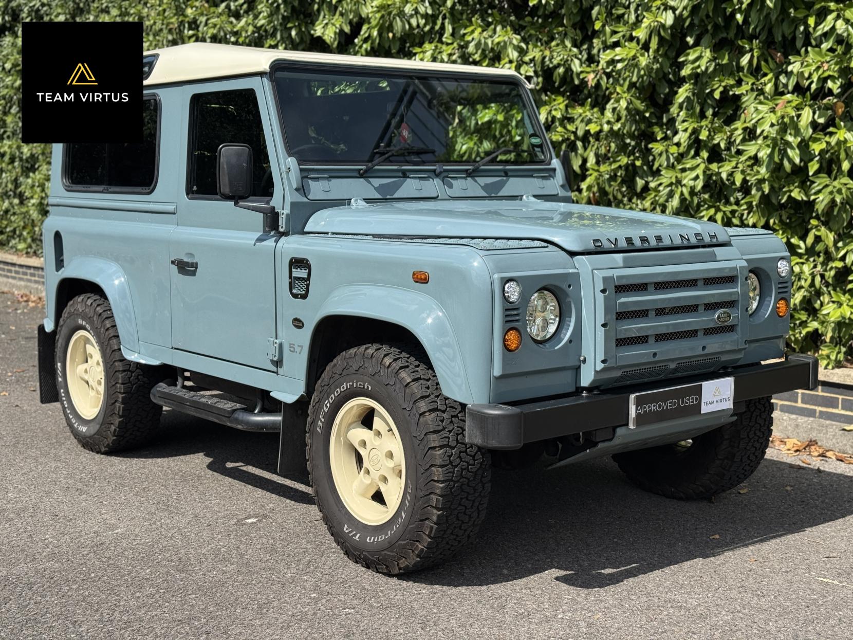 Land Rover Defender 90 2.5 TD5 County Hard Top SUV Diesel Manual SWB (282 g/km, 120 bhp)