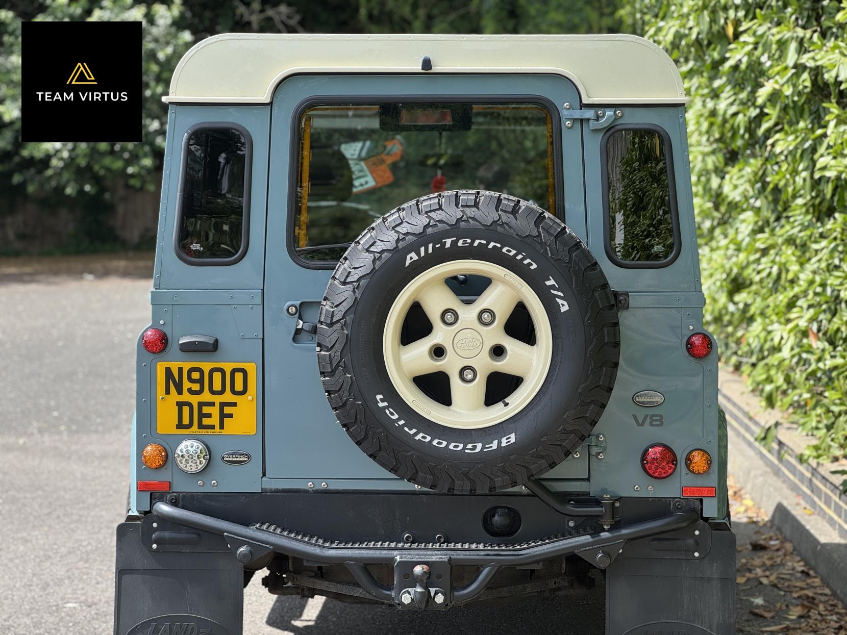 Land Rover Defender 90 2.5 TD5 County Hard Top SUV Diesel Manual SWB (282 g/km, 120 bhp)