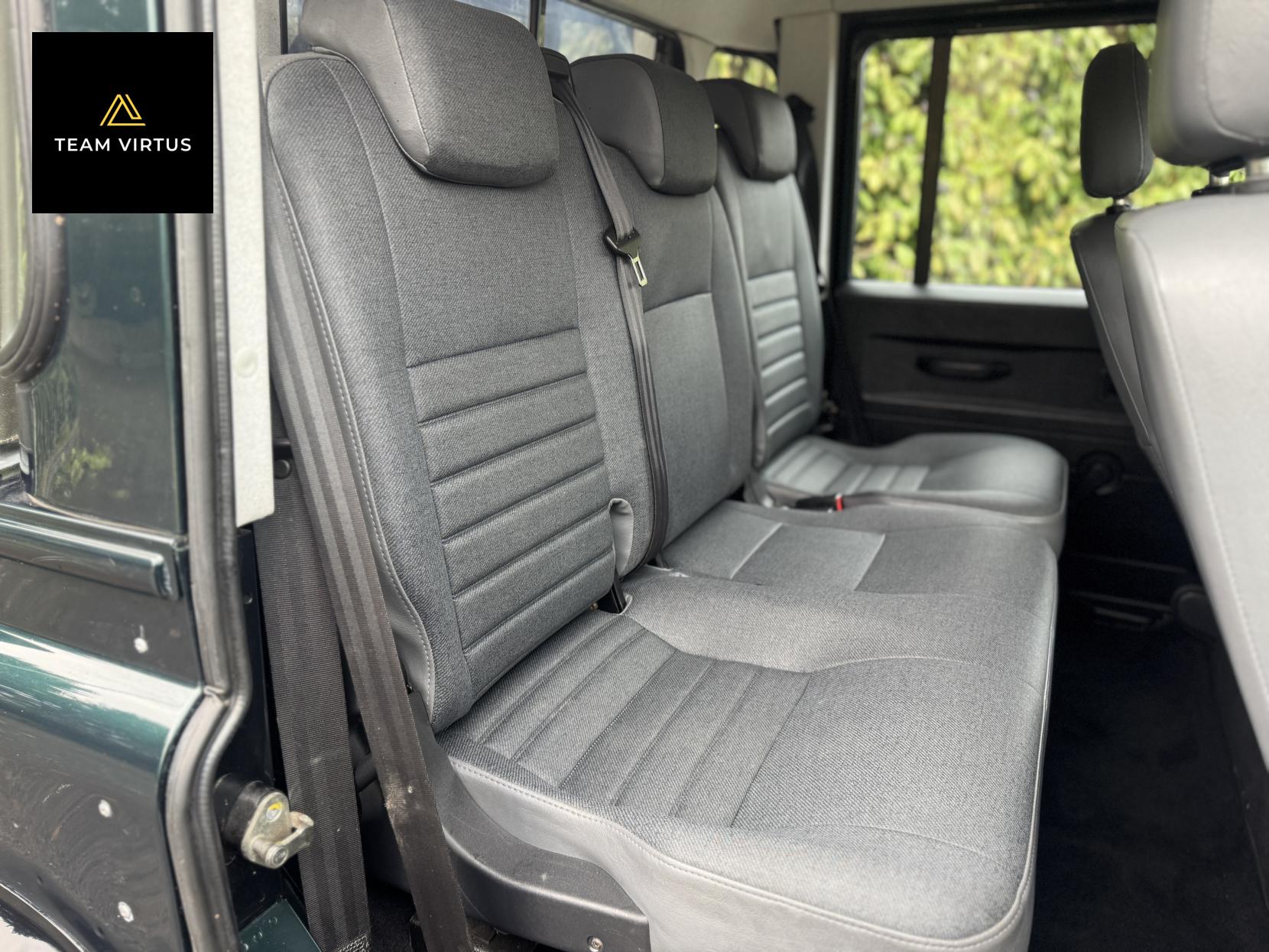 Land Rover Defender 110 2.2 Doublecab Pickup (2006 - 2016)