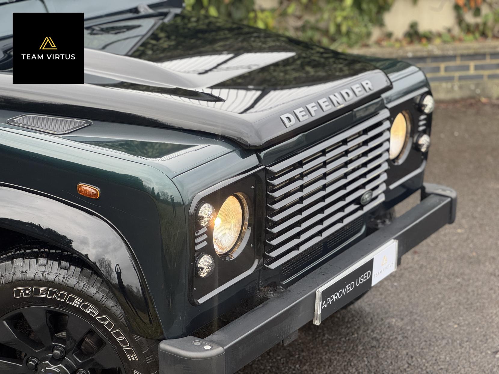 Land Rover Defender 110 2.2 Doublecab Pickup (2006 - 2016)