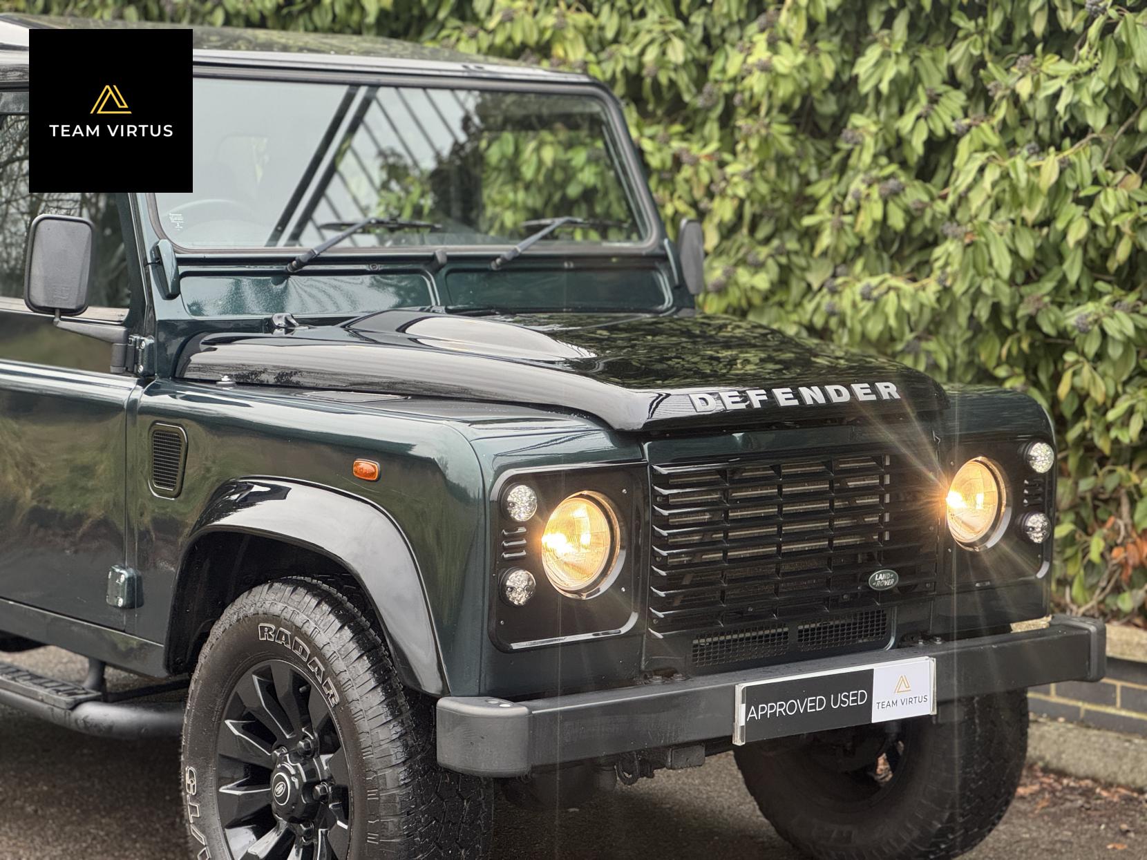 Land Rover Defender 110 2.2 Doublecab Pickup (2006 - 2016)