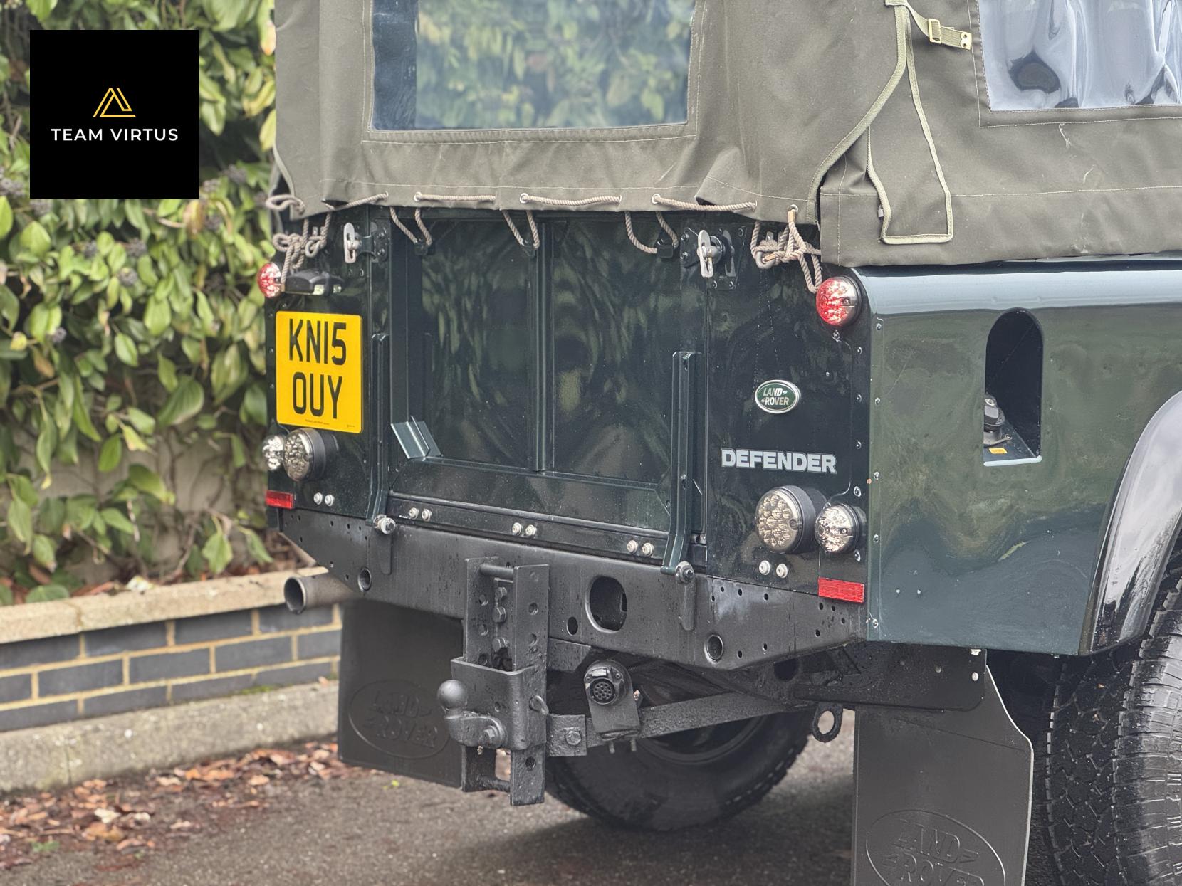 Land Rover Defender 110 2.2 Doublecab Pickup (2006 - 2016)