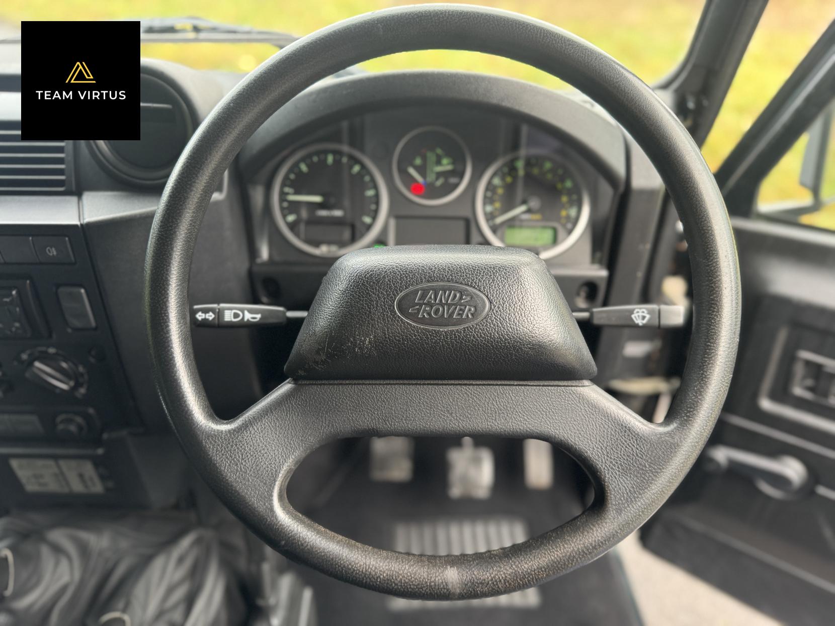 Land Rover Defender 110 2.2 Doublecab Pickup (2006 - 2016)