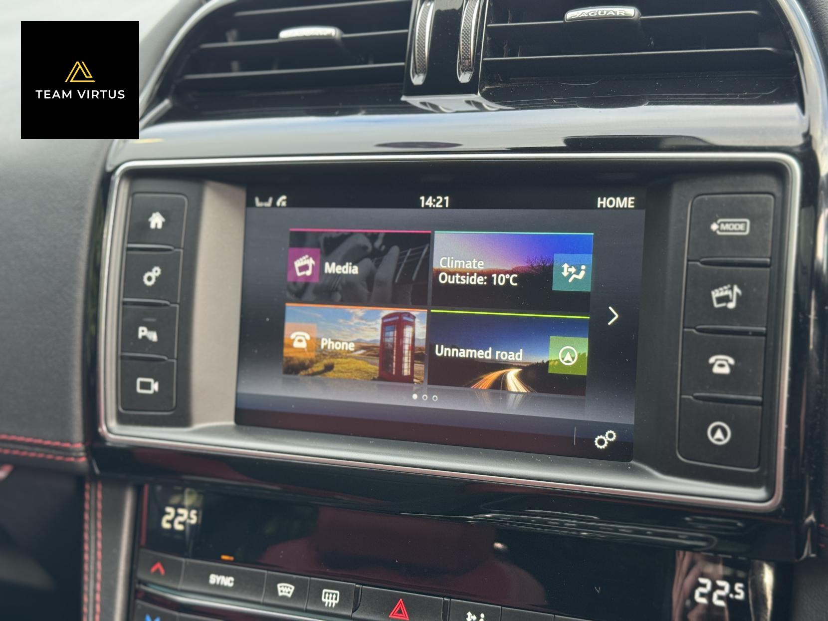 Jaguar F-PACE 3.0 V6 S SUV 5dr Petrol Auto AWD Euro 6 (s/s) (380 ps)