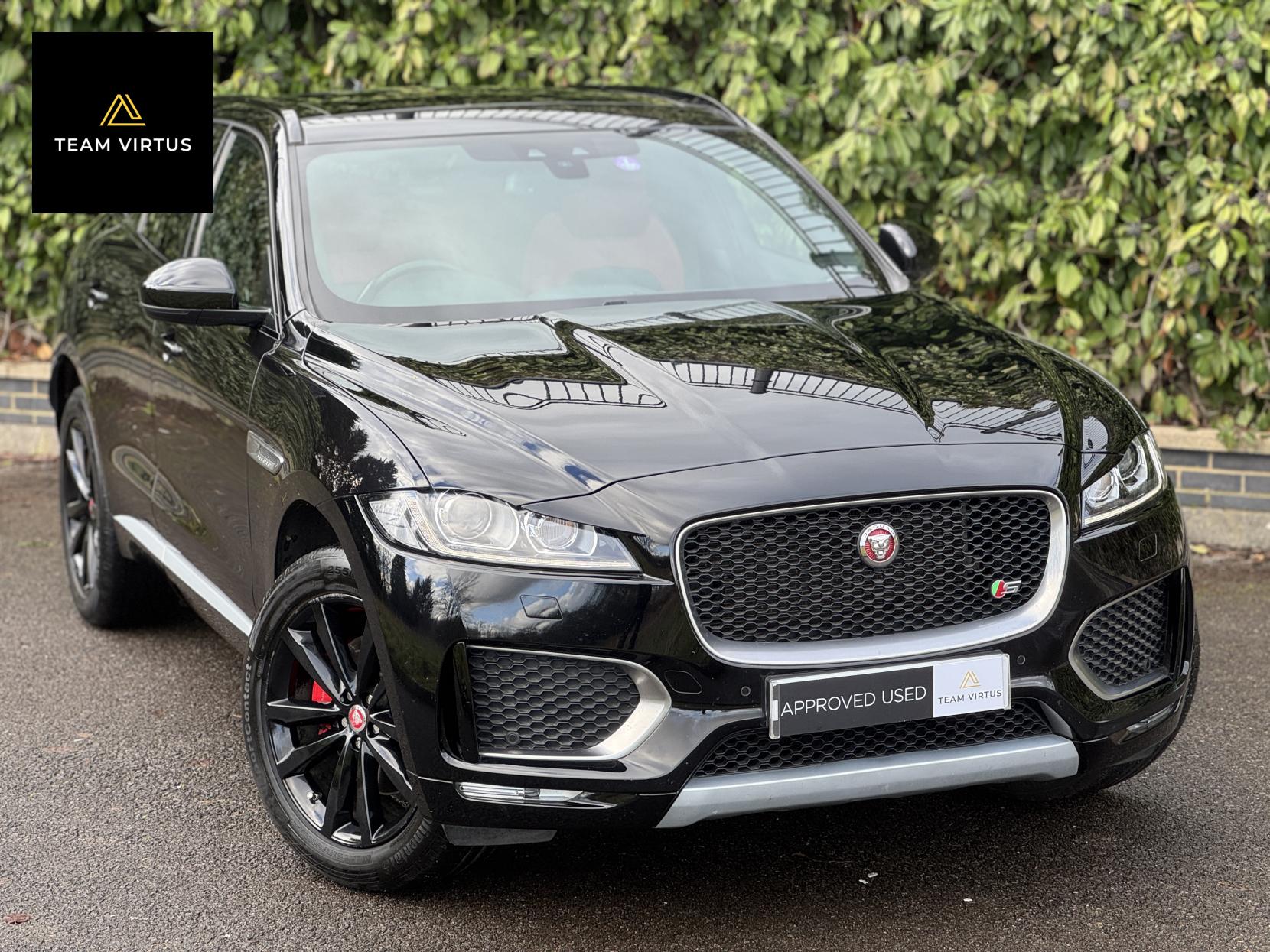 Jaguar F-PACE 3.0 V6 S SUV 5dr Petrol Auto AWD Euro 6 (s/s) (380 ps)