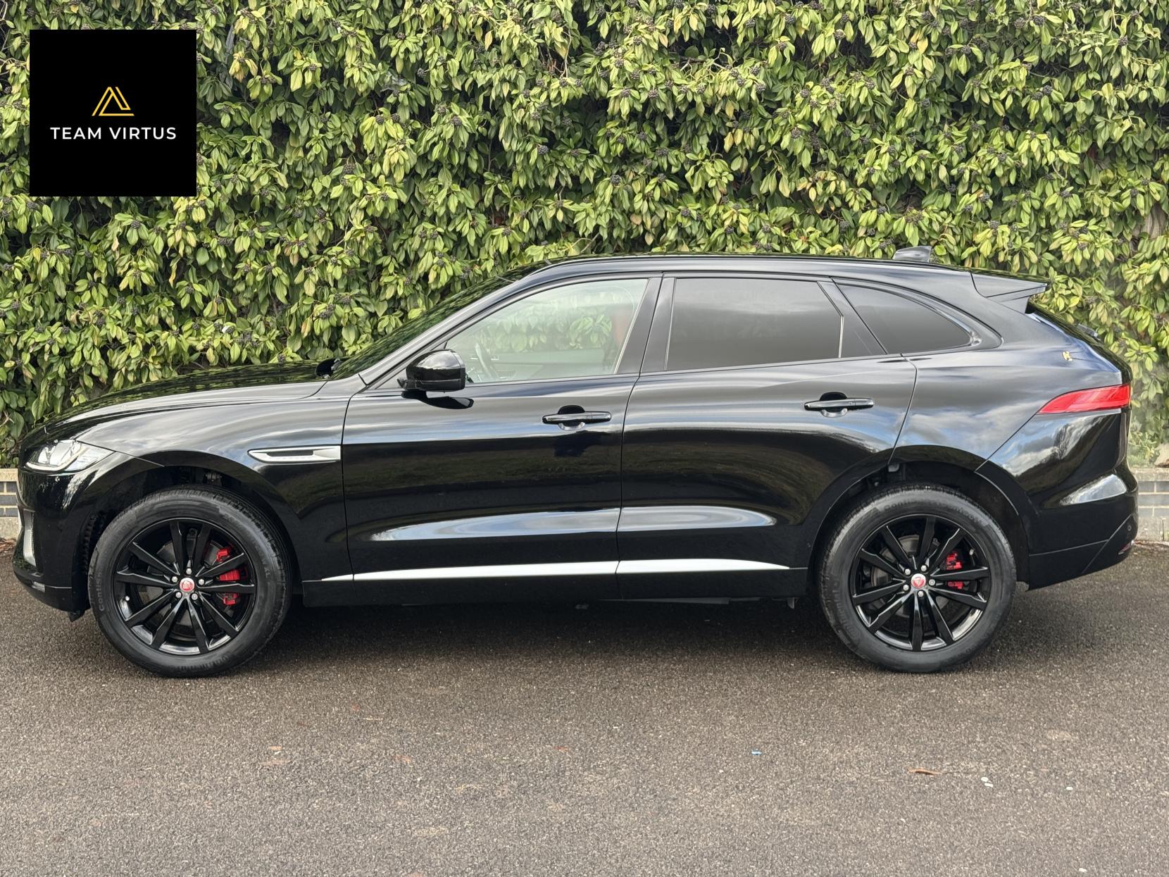 Jaguar F-PACE 3.0 V6 S SUV 5dr Petrol Auto AWD Euro 6 (s/s) (380 ps)