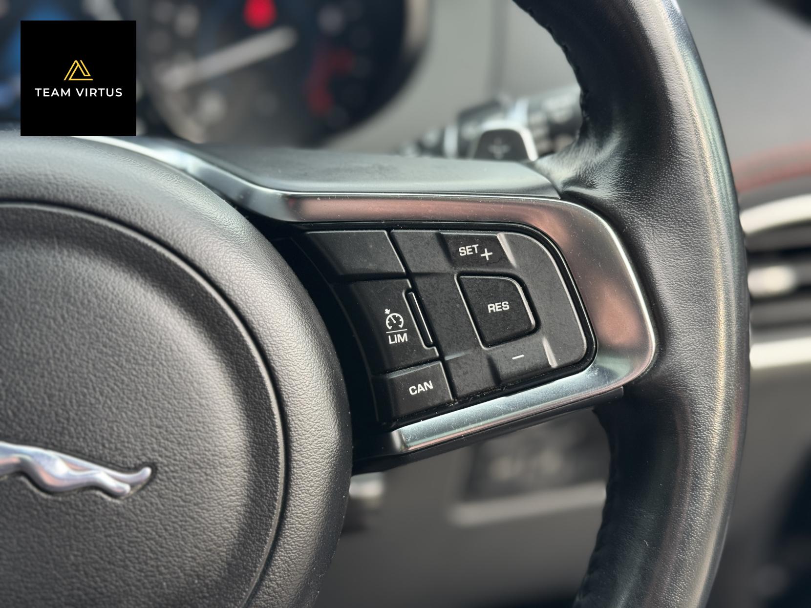 Jaguar F-PACE 3.0 V6 S SUV 5dr Petrol Auto AWD Euro 6 (s/s) (380 ps)