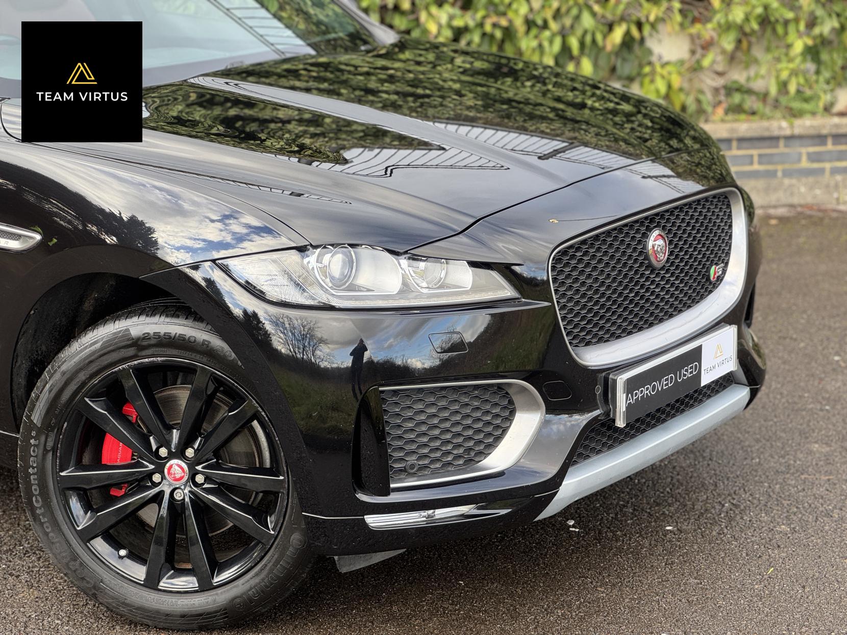 Jaguar F-PACE 3.0 V6 S SUV 5dr Petrol Auto AWD Euro 6 (s/s) (380 ps)