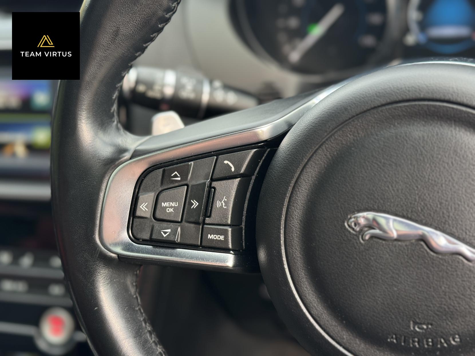 Jaguar F-PACE 3.0 V6 S SUV 5dr Petrol Auto AWD Euro 6 (s/s) (380 ps)