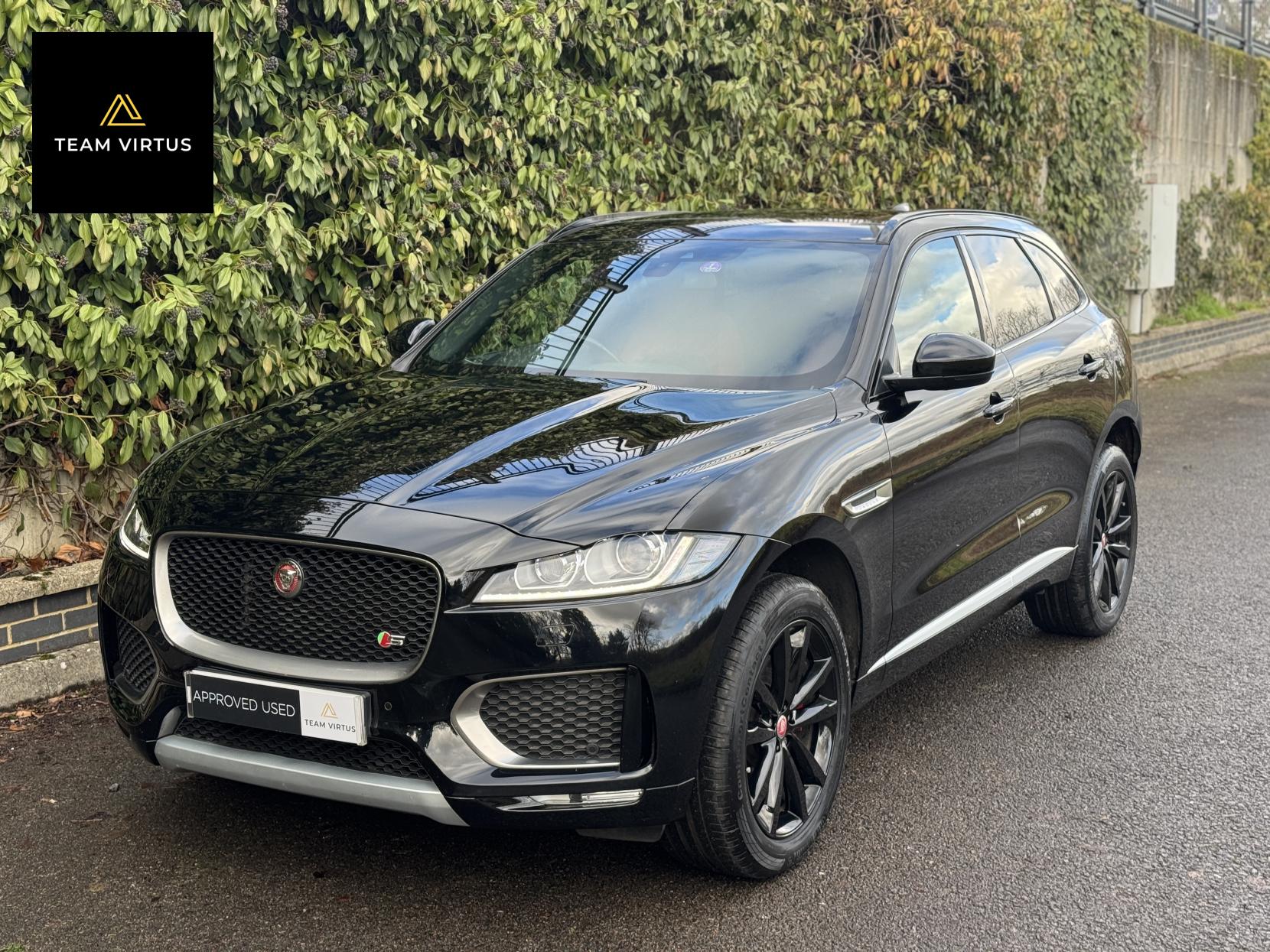 Jaguar F-PACE 3.0 V6 S SUV 5dr Petrol Auto AWD Euro 6 (s/s) (380 ps)