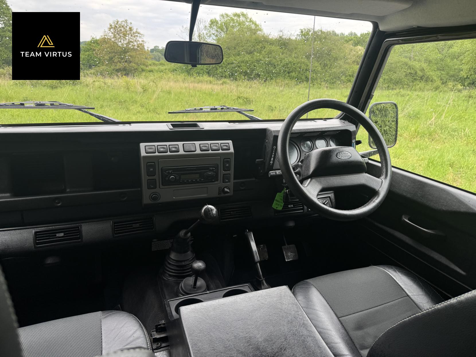 Land Rover Defender 90 2.5 XS SUV (1990 - 2007)