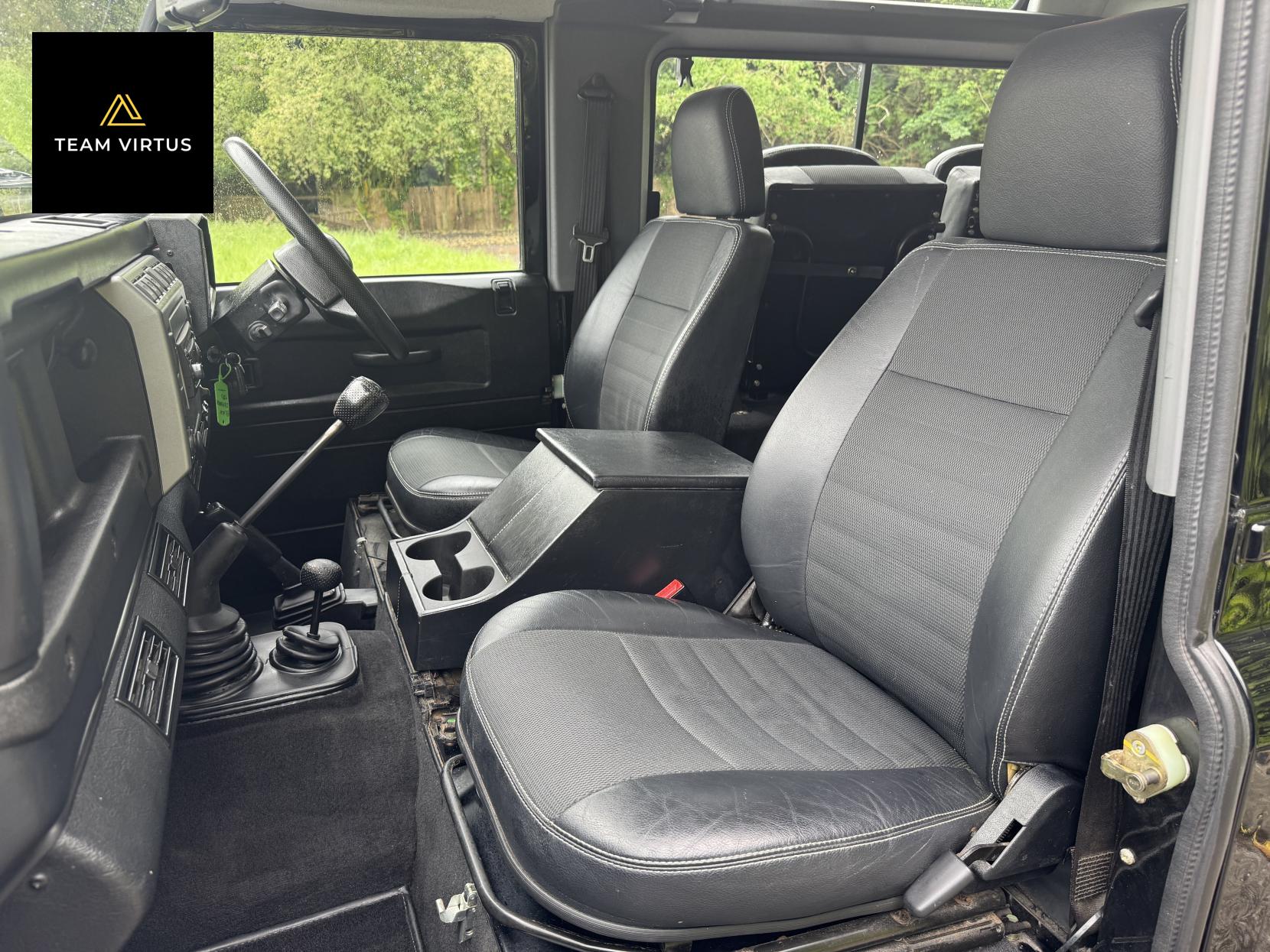 Land Rover Defender 90 2.5 XS SUV (1990 - 2007)