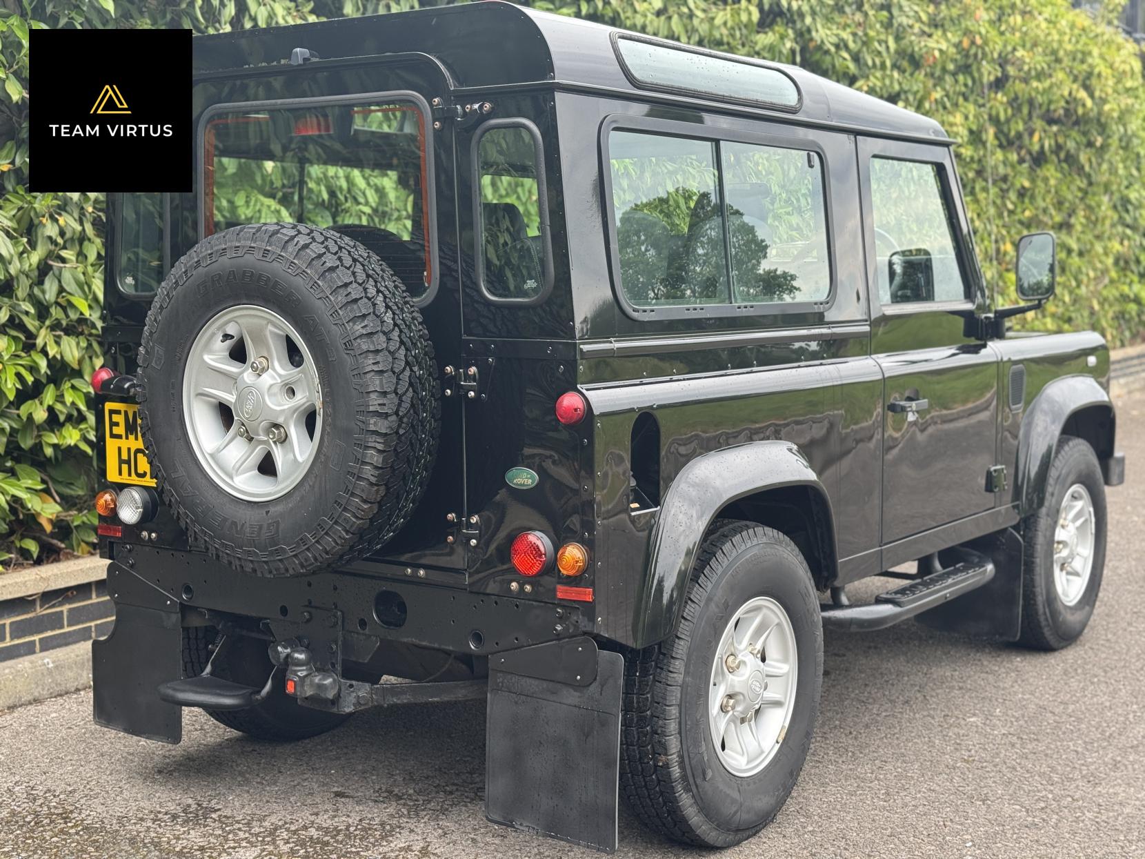 Land Rover Defender 90 2.5 XS SUV (1990 - 2007)
