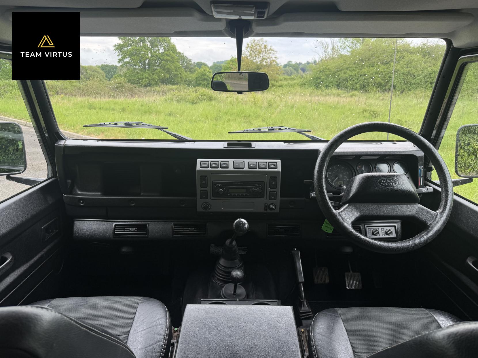 Land Rover Defender 90 2.5 XS SUV (1990 - 2007)