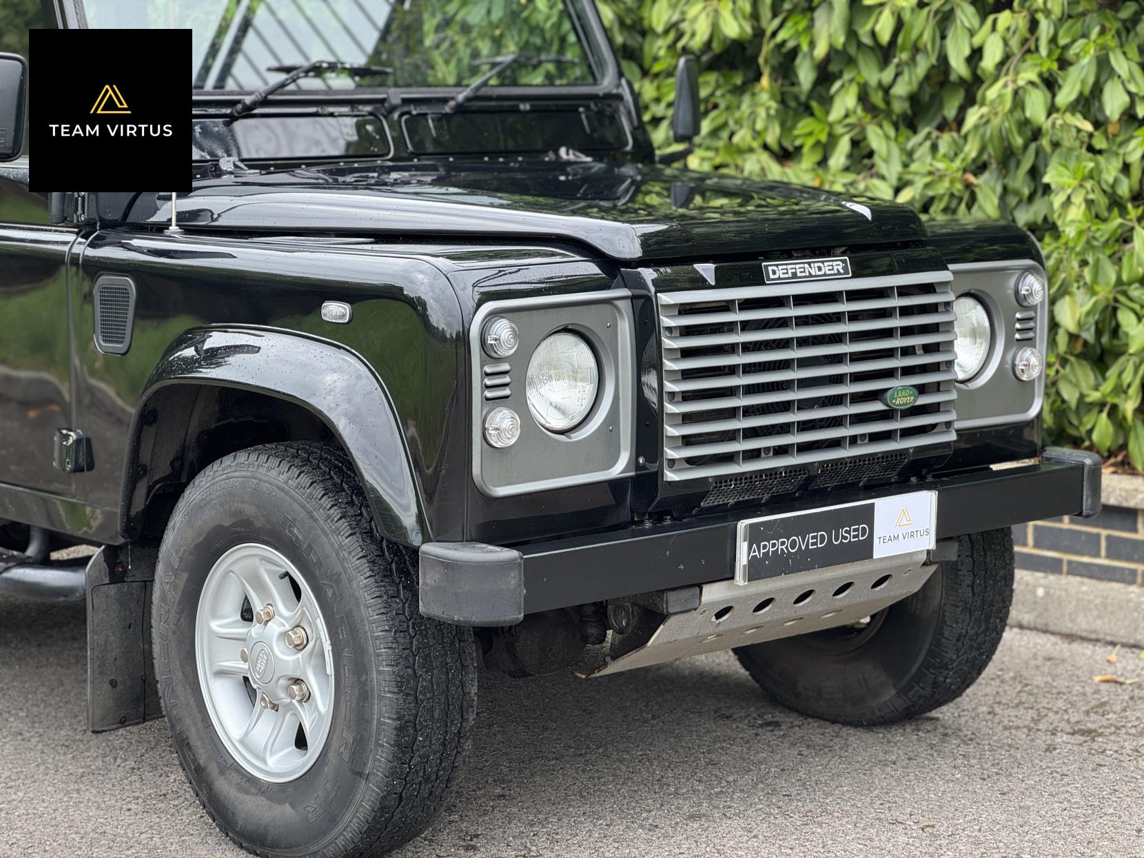 Land Rover Defender 90 2.5 XS SUV (1990 - 2007)