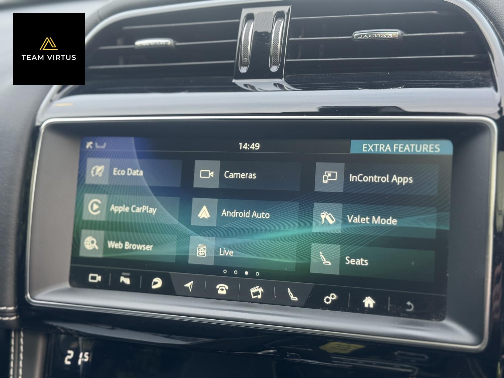 Jaguar F-PACE 5.0 V8 SVR SUV 5dr Petrol Quickshift AWD Euro 6 (s/s) (550 ps)