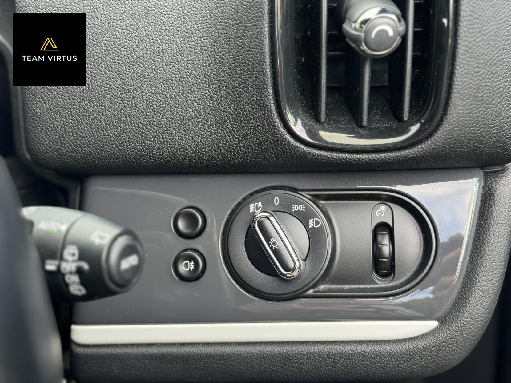 MINI Countryman 2.0 John Cooper Works SUV 5dr Petrol Auto ALL4 Euro 6 (s/s) (231 ps)