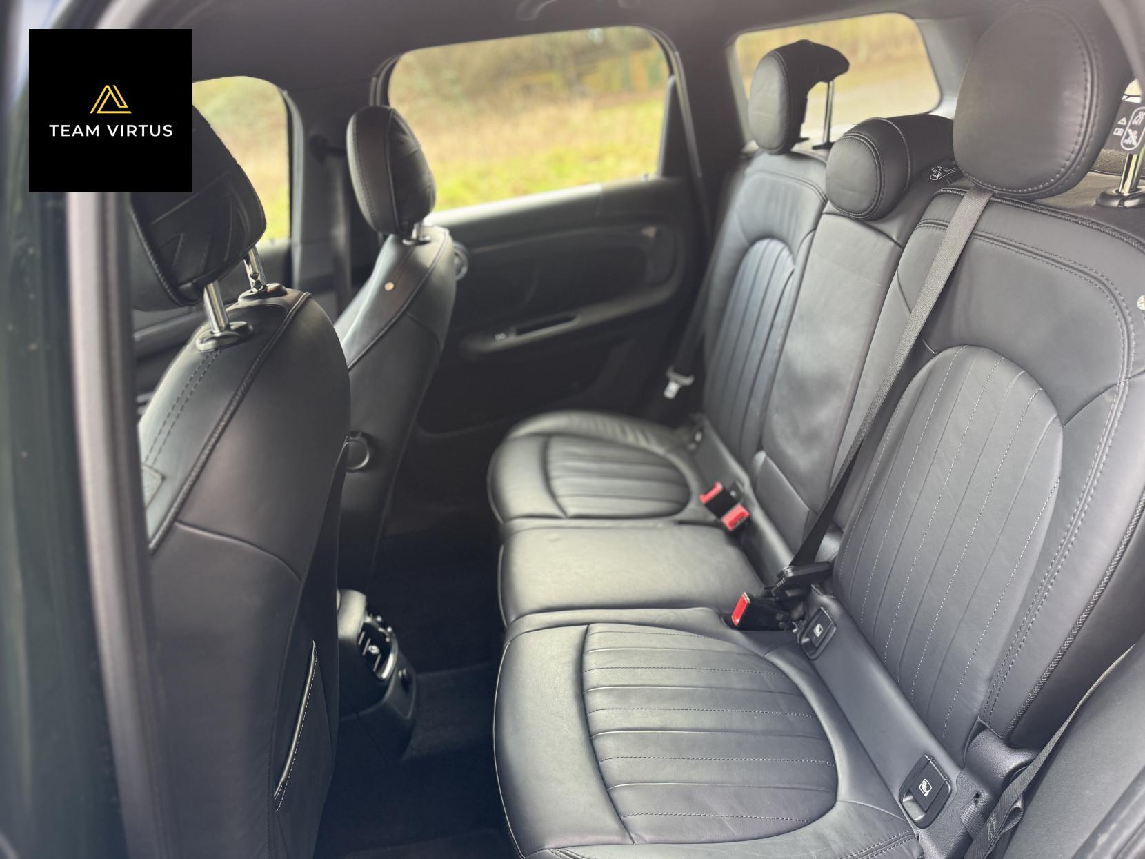 MINI Countryman 2.0 John Cooper Works SUV 5dr Petrol Auto ALL4 Euro 6 (s/s) (231 ps)