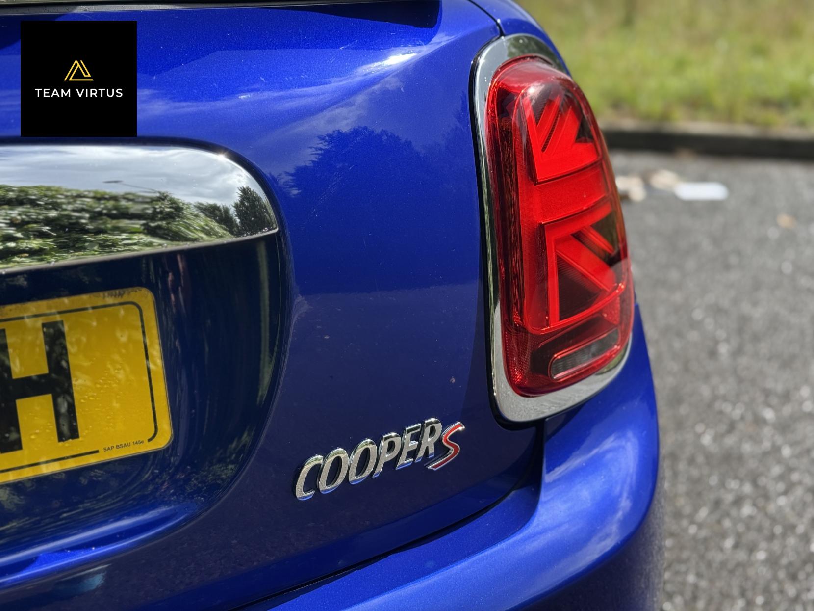 MINI Convertible 2.0 Cooper S 25th Anniversary Convertible 2dr Petrol Steptronic Euro 6 (s/s) (192 ps)