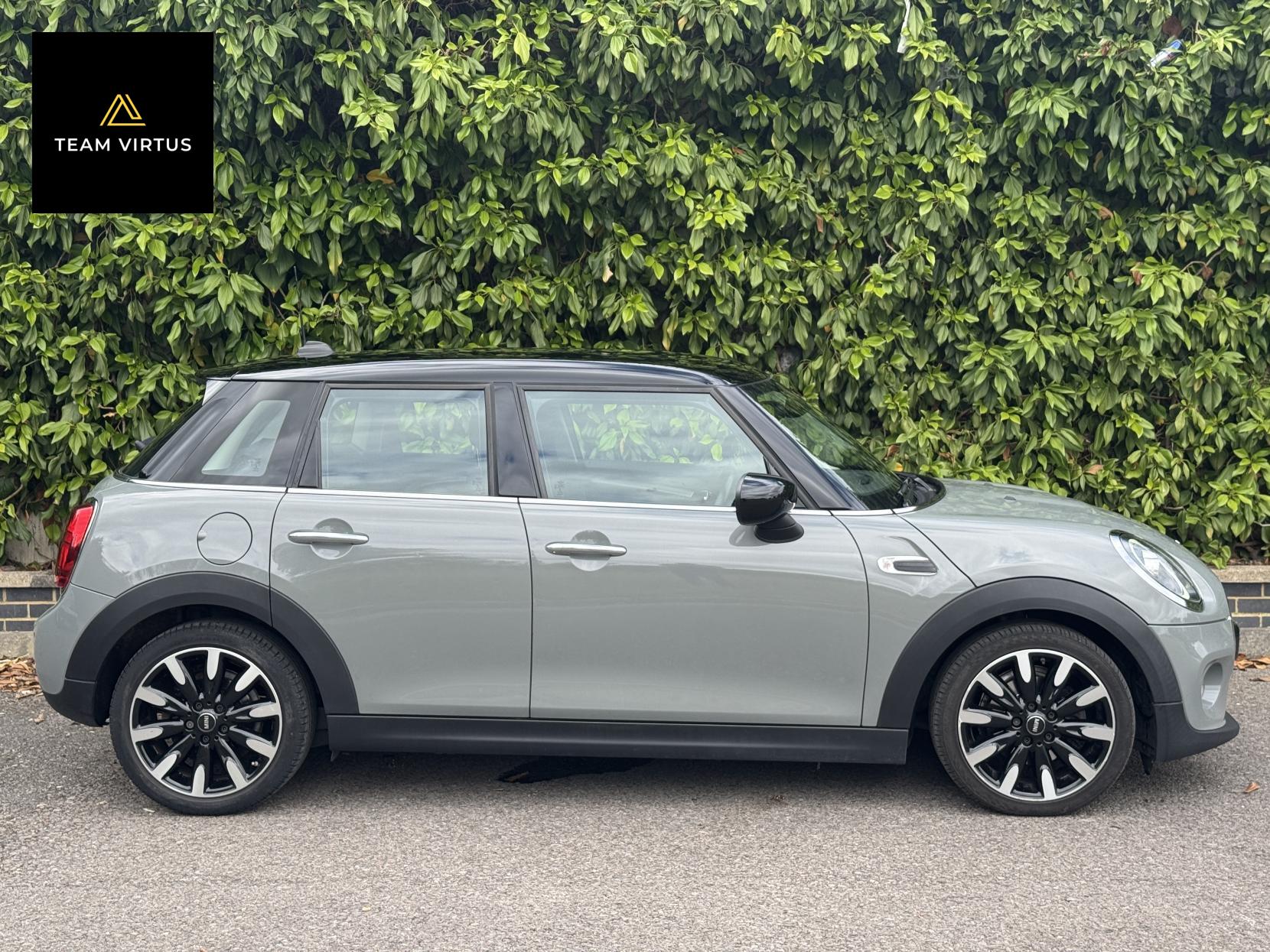 MINI Hatch 1.5 Cooper Exclusive Hatchback 5dr Petrol Manual Euro 6 (s/s) (136 ps)