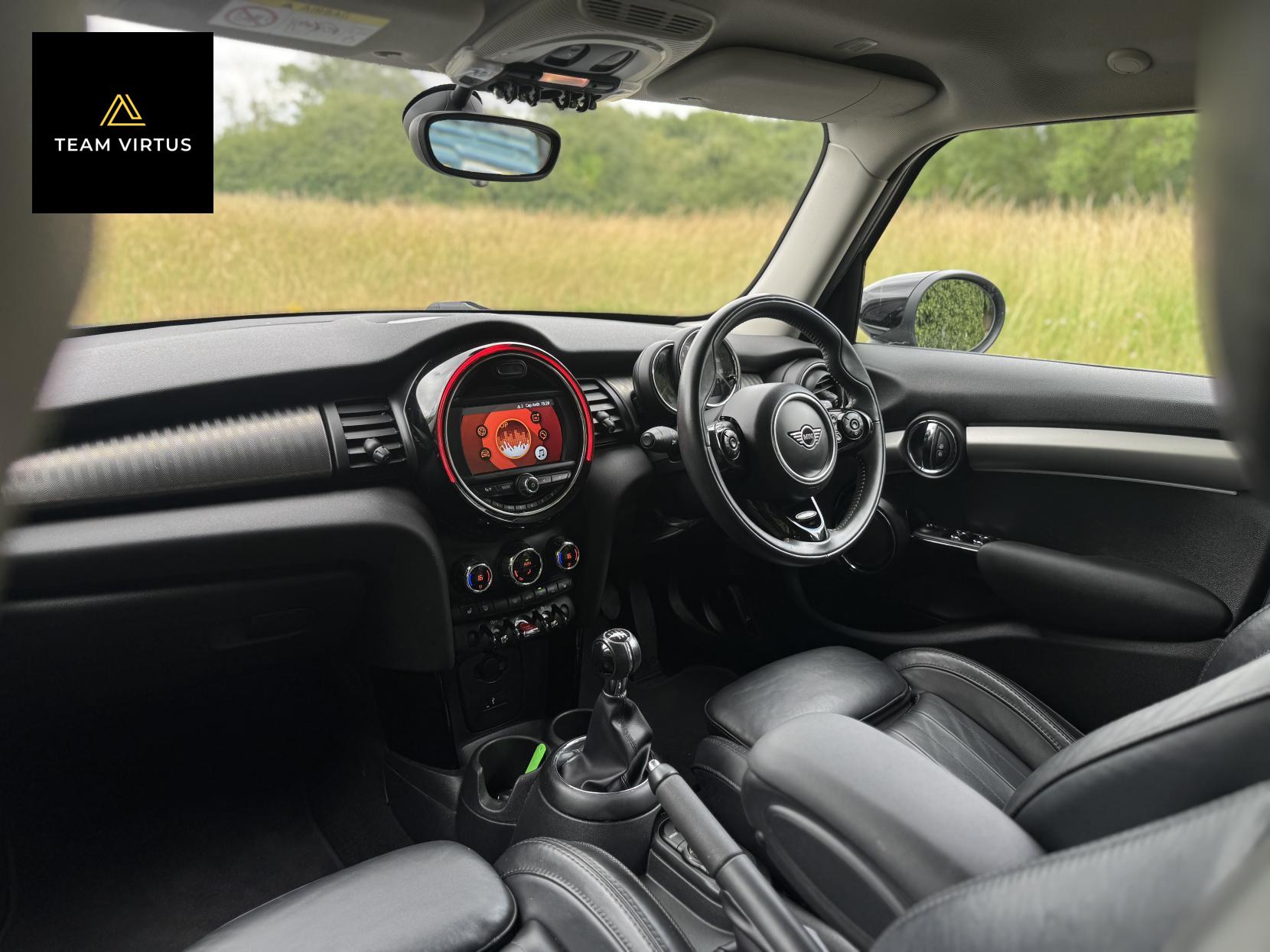 MINI Hatch 1.5 Cooper Exclusive Hatchback 5dr Petrol Manual Euro 6 (s/s) (136 ps)