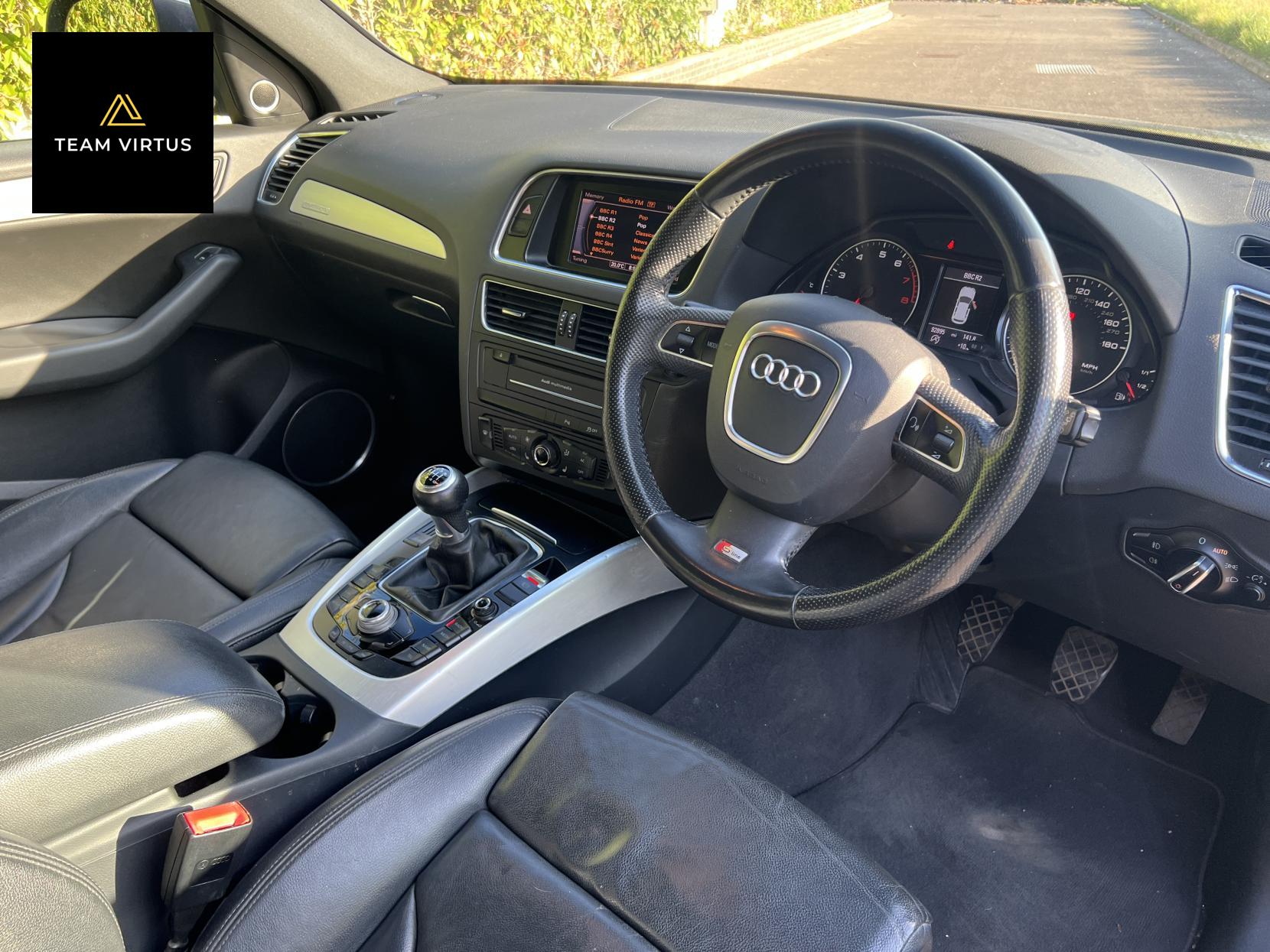 Audi Q5 2.0 TFSI S line SUV 5dr Petrol Manual quattro Euro 5 (s/s) (180 ps)