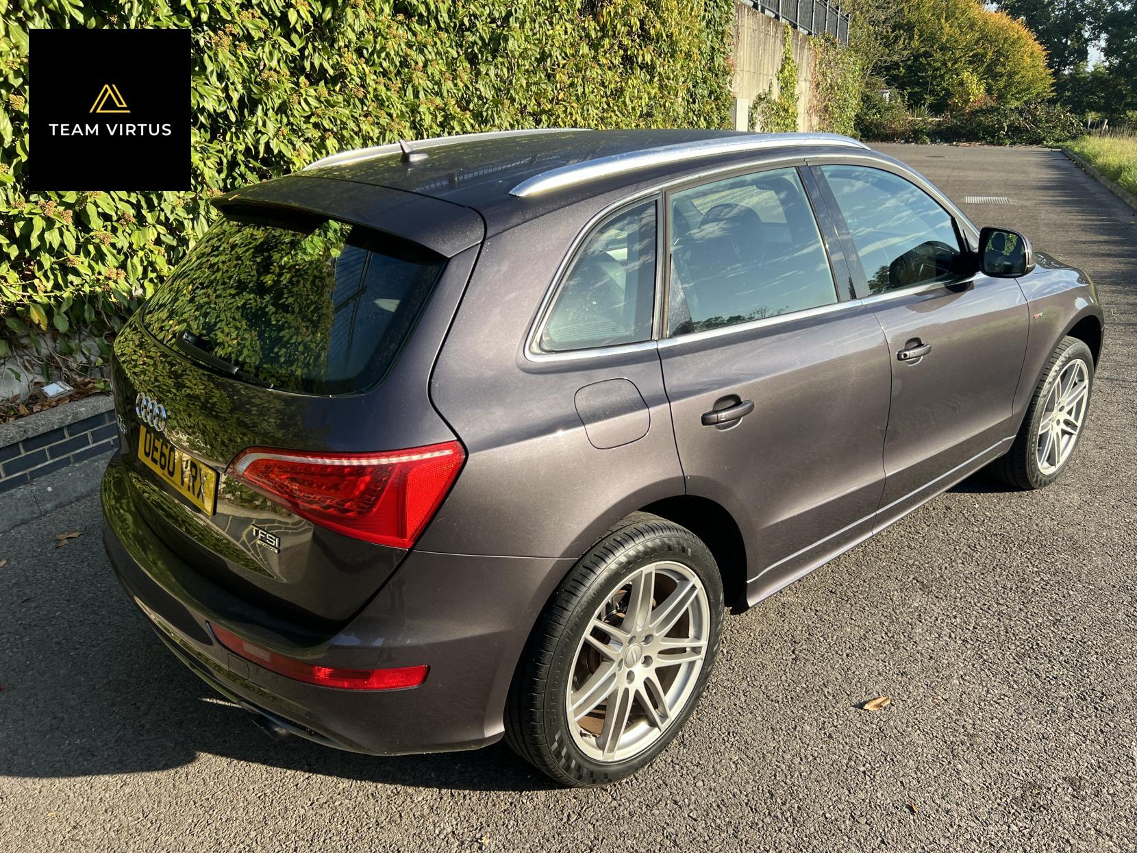 Audi Q5 2.0 TFSI S line SUV 5dr Petrol Manual quattro Euro 5 (s/s) (180 ps)
