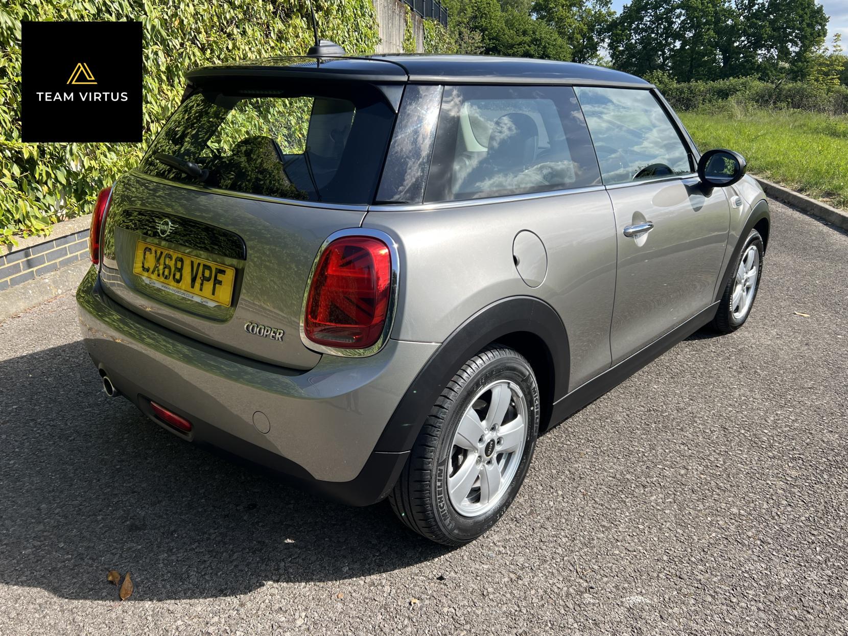 MINI Hatch 1.5 Cooper Hatchback 3dr Petrol Manual Euro 6 (s/s) (136 ps)