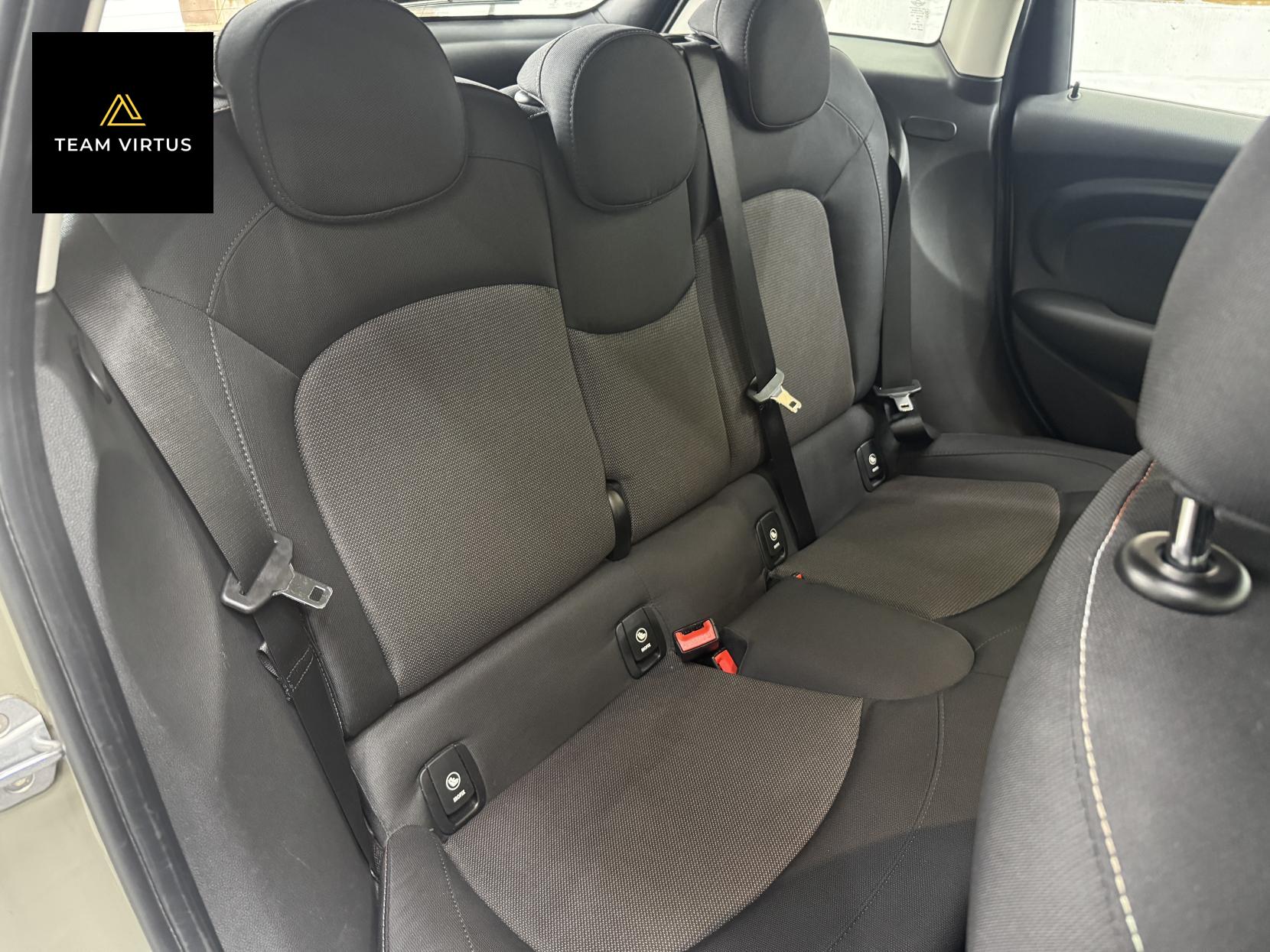 MINI Hatch 1.5 Cooper Hatchback 5dr Petrol Manual Euro 6 (s/s) (136 ps)