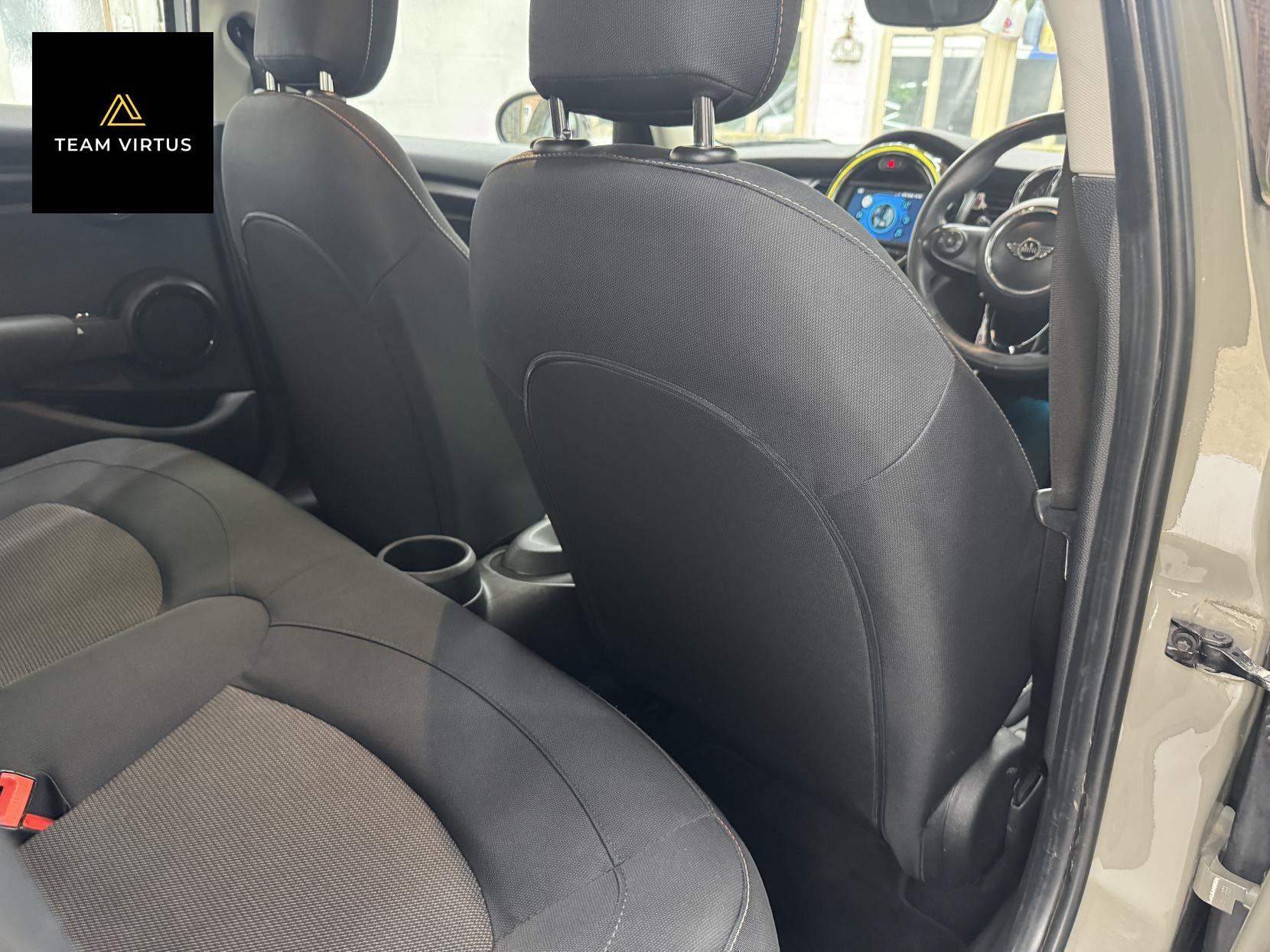 MINI Hatch 1.5 Cooper Hatchback 5dr Petrol Manual Euro 6 (s/s) (136 ps)