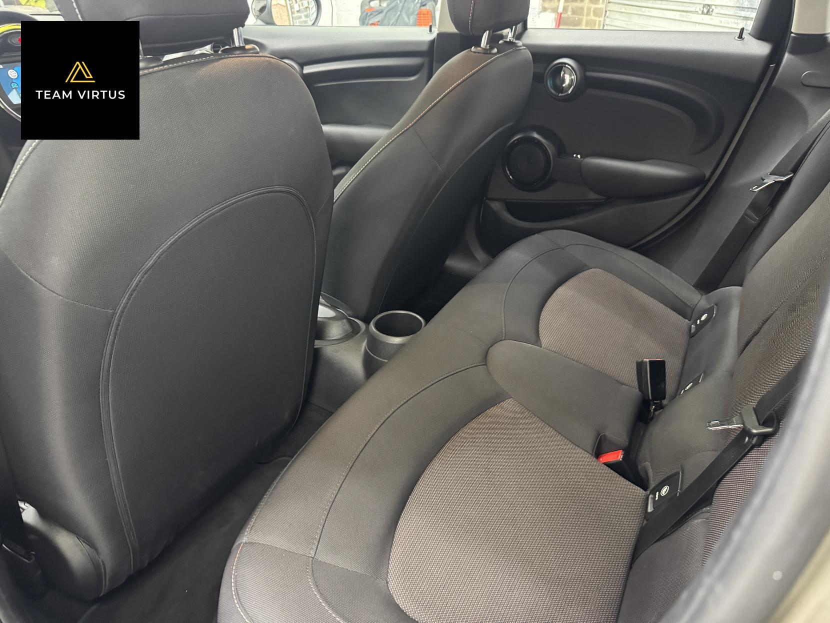 MINI Hatch 1.5 Cooper Hatchback 5dr Petrol Manual Euro 6 (s/s) (136 ps)