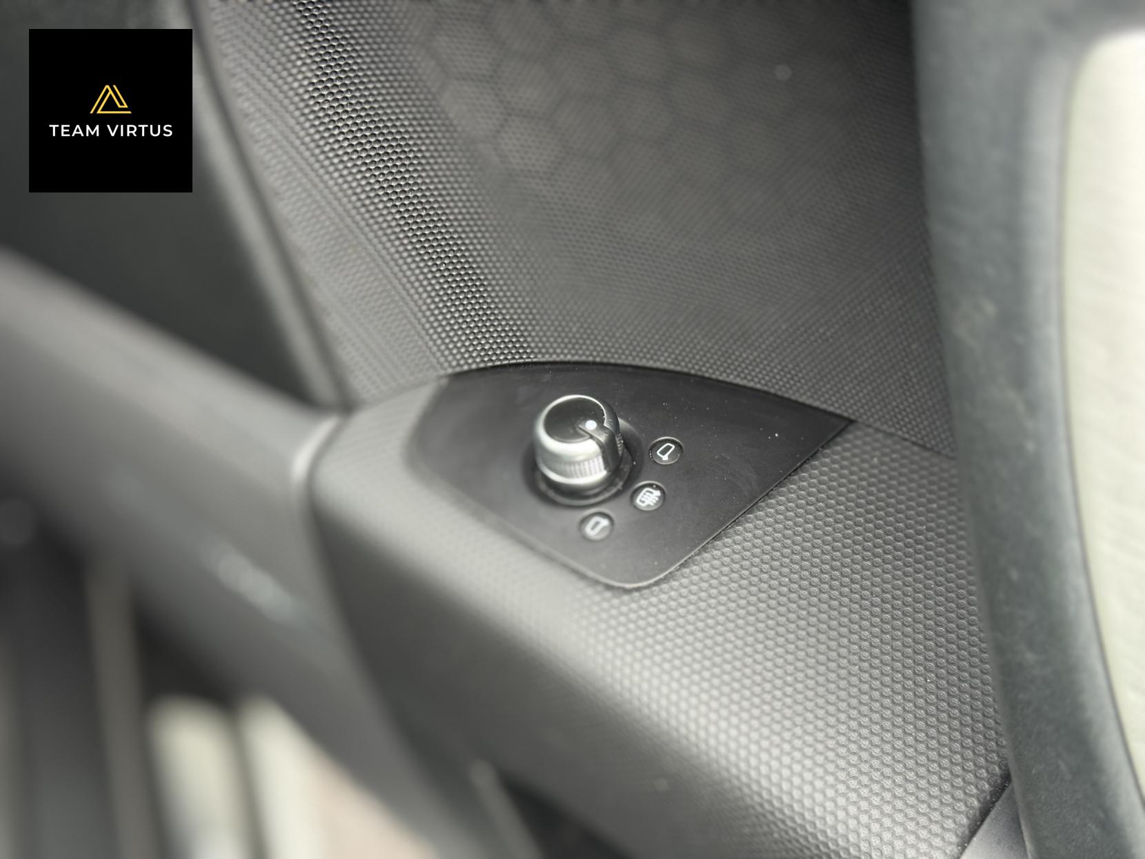 Audi TT 2.0 TDI Black Edition Coupe 3dr Diesel Manual quattro Euro 5 (170 ps)