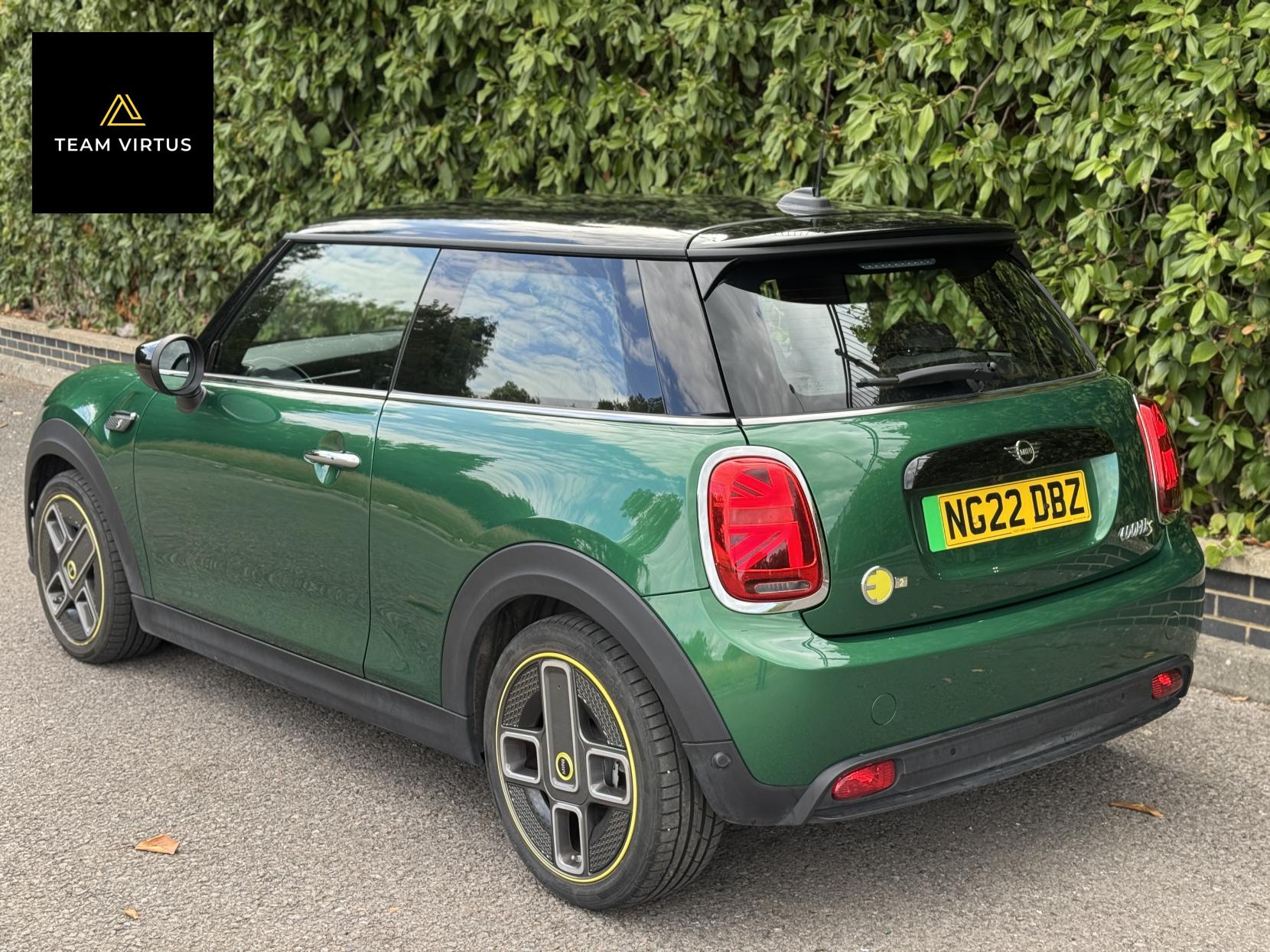 MINI Electric Hatch Cooper SE 32.6kWh Level 2 Hatchback 3dr Electric Auto (184 ps)