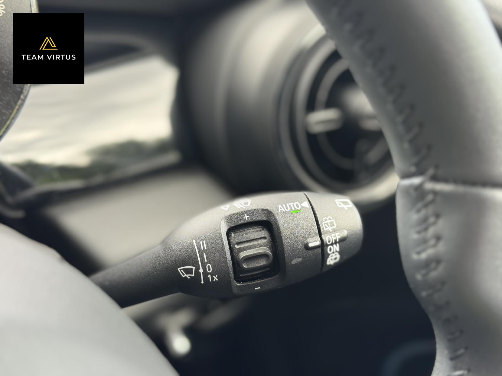 MINI Electric Hatch Cooper SE 32.6kWh Level 2 Hatchback 3dr Electric Auto (184 ps)